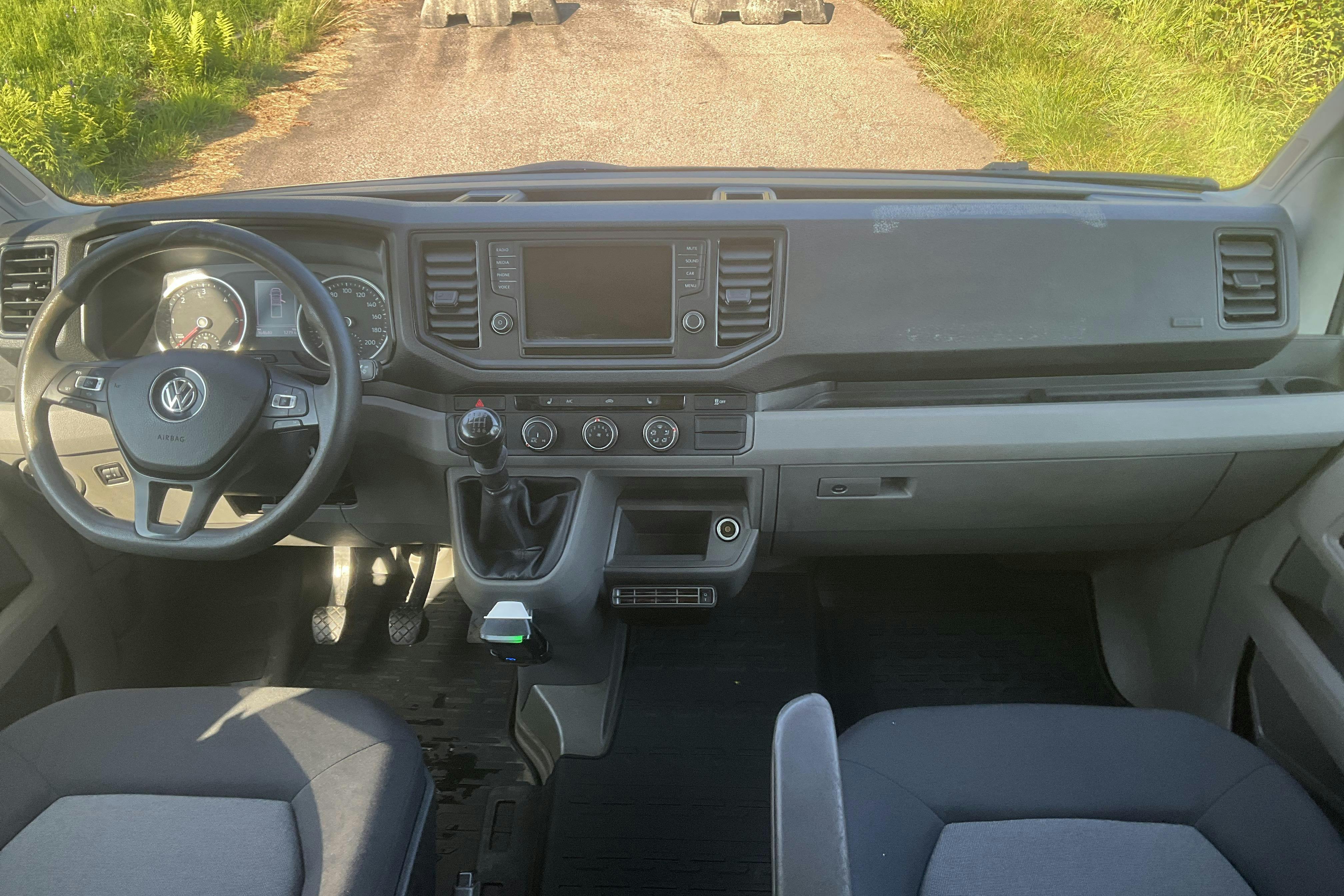 VW Crafter 35 2.0 TDI Chassi 4Motion (140hk) - 16 464 mil - Manuell - vit - 2019