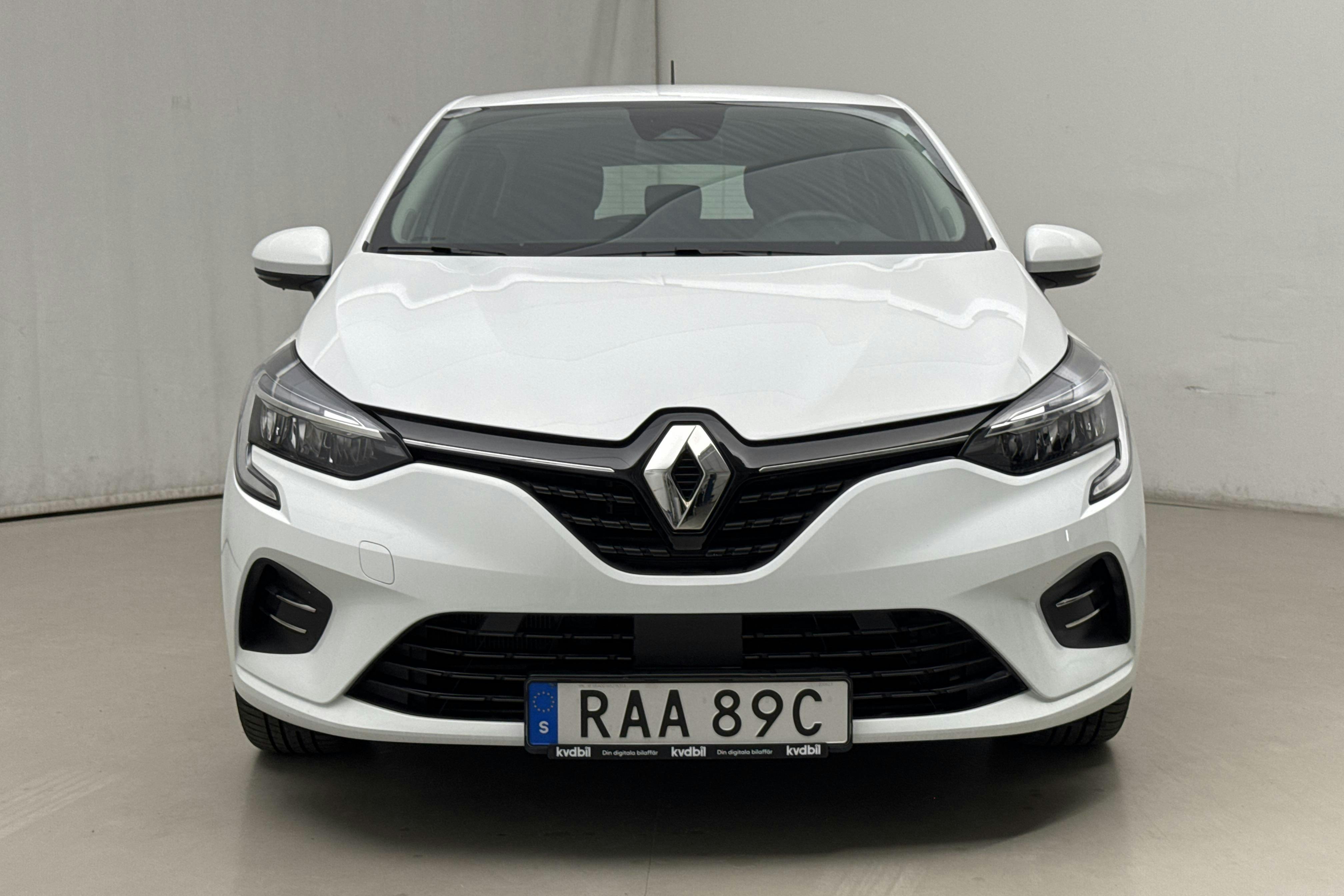 Renault Clio V 1.6 E-TECH 5dr (145hk) - 1 013 mil - Automat - vit - 2023
