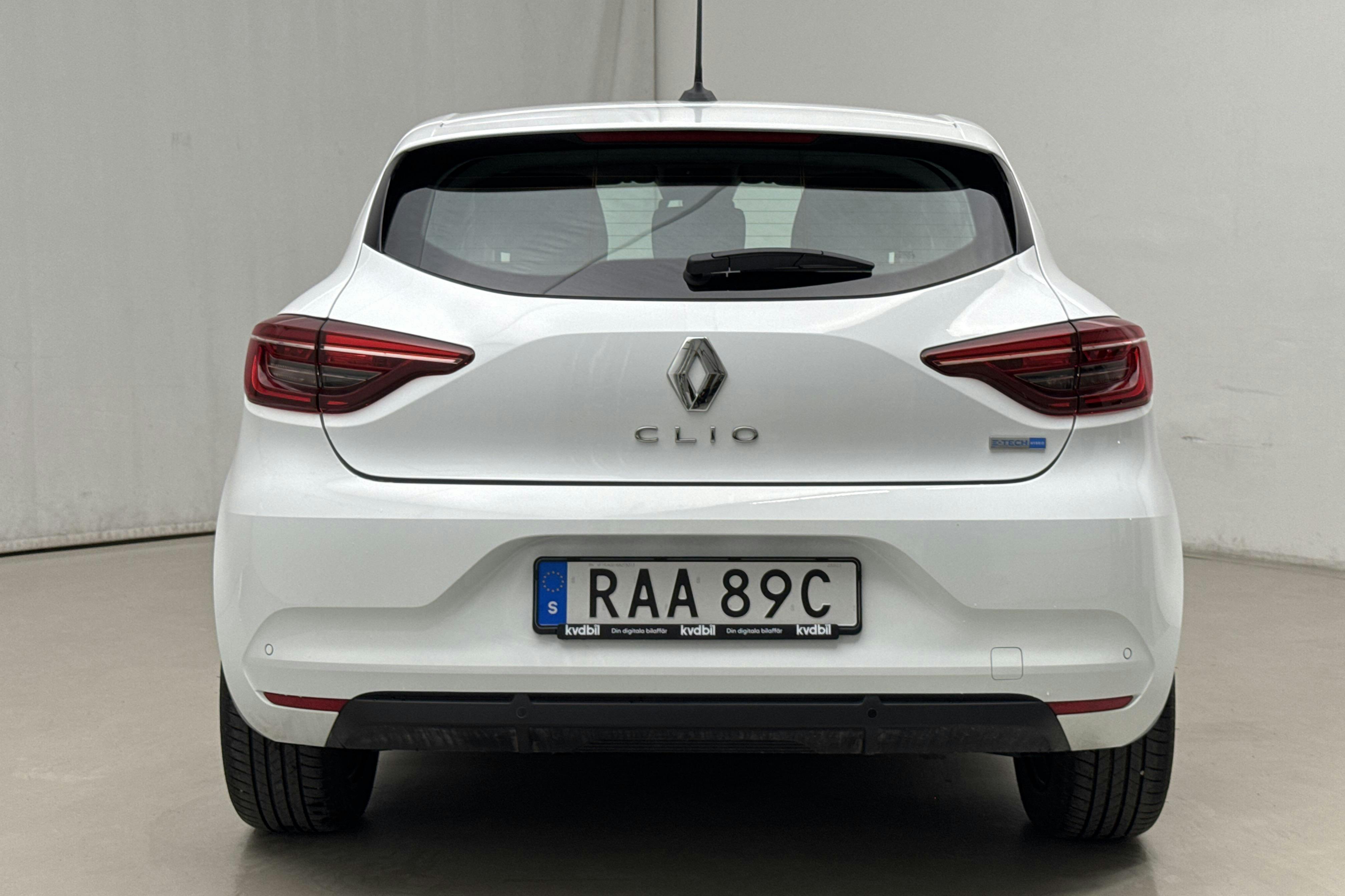 Renault Clio V 1.6 E-TECH 5dr (145hk) - 1 013 mil - Automat - vit - 2023