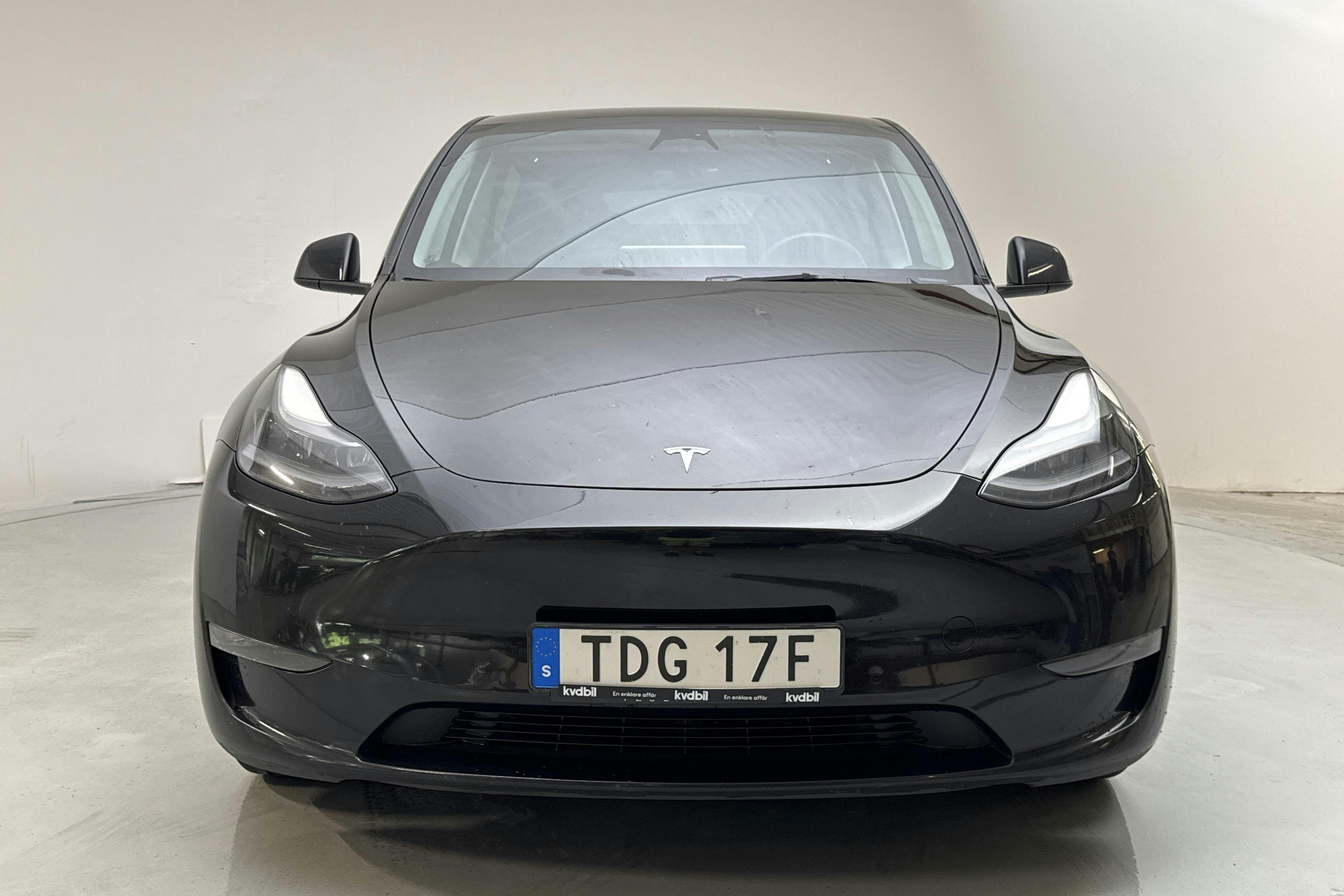 Tesla Model Y Long Range Dual Motor AWD - 8 503 mil - Automat - svart - 2022
