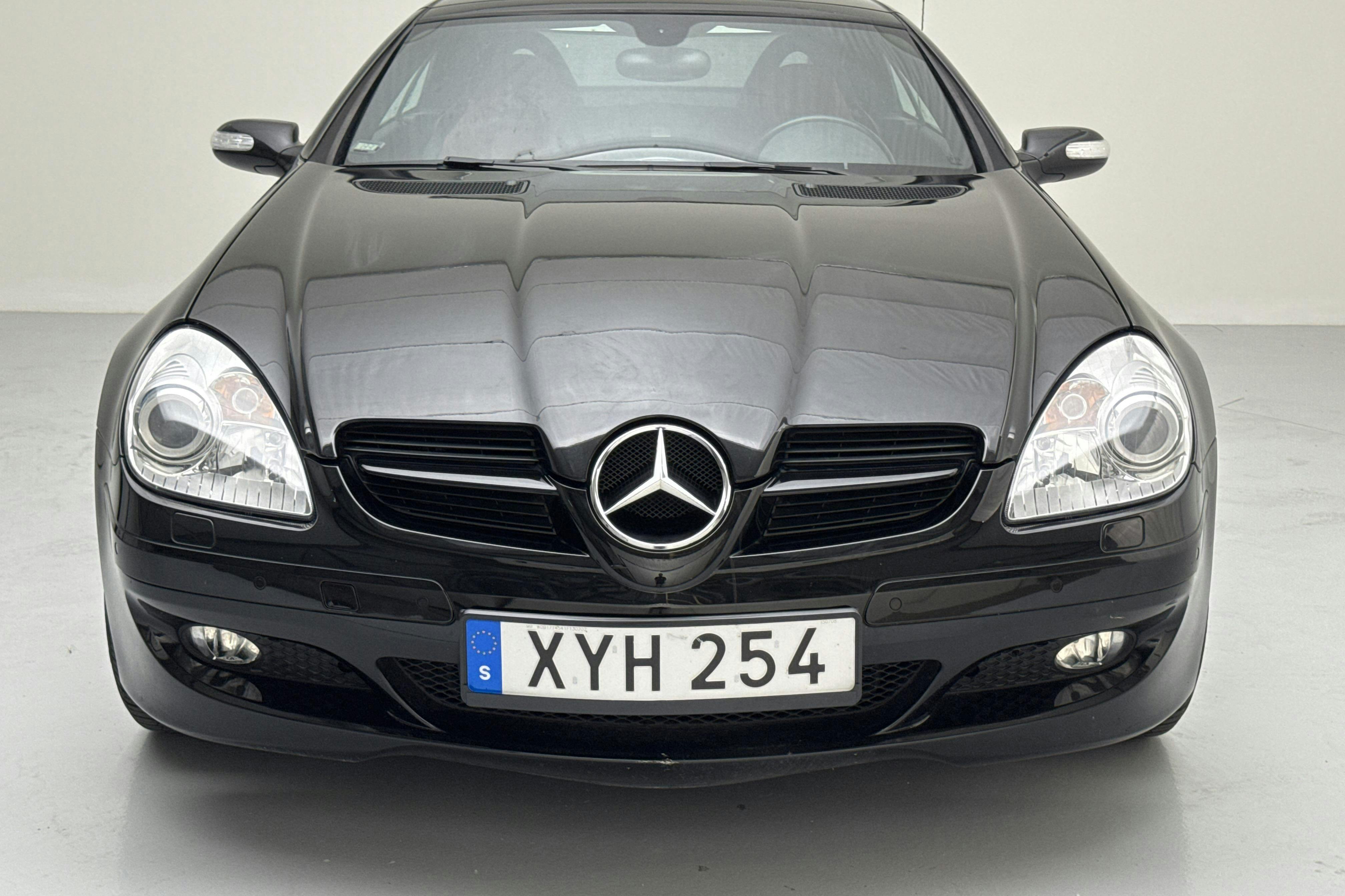 Esitlusfoto 14 aadressil 14: Mercedes SLK 280 R171 (231hk) - 77 960 km - Automaatne - must - 2006