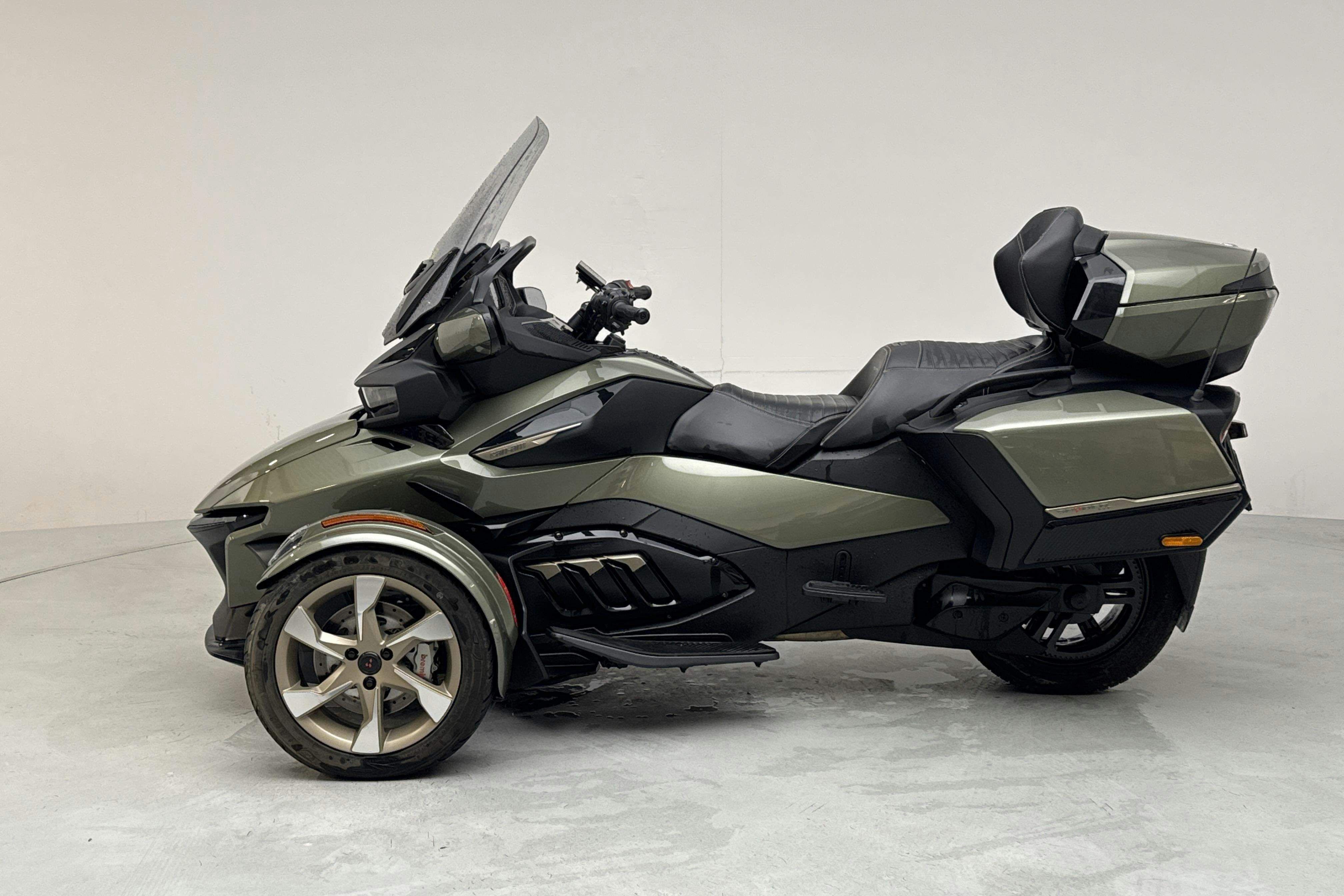 Presentationsfoto 2 av 15: BRP Can-am - 1 548 mil - Automat - Light Green - 2021