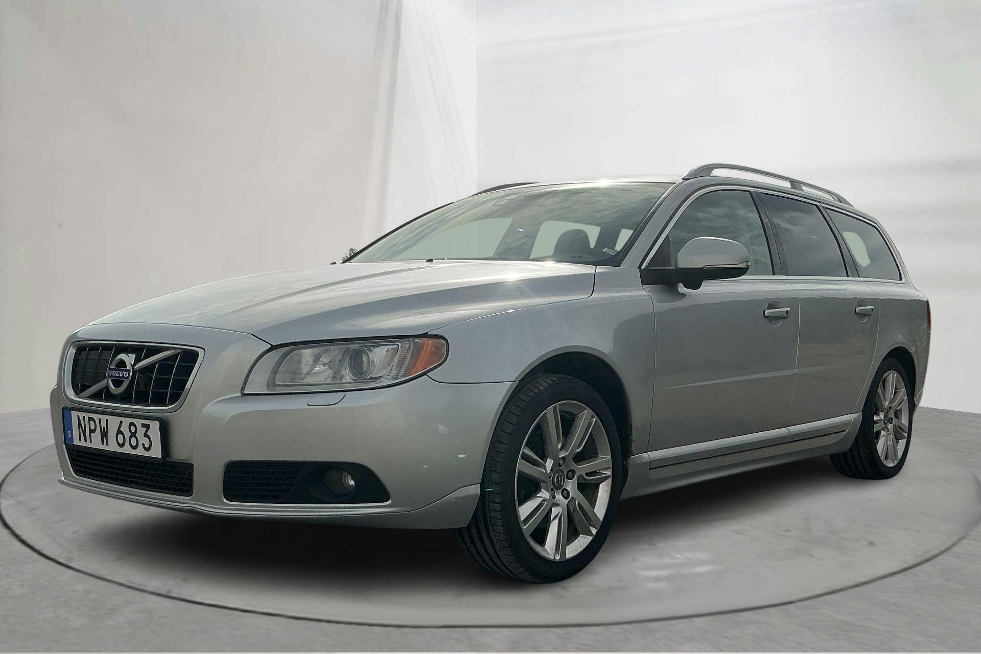 Volvo V70 II D5 AWD (215hk) - 27 787 mil - Automat - Light Grey - 2012