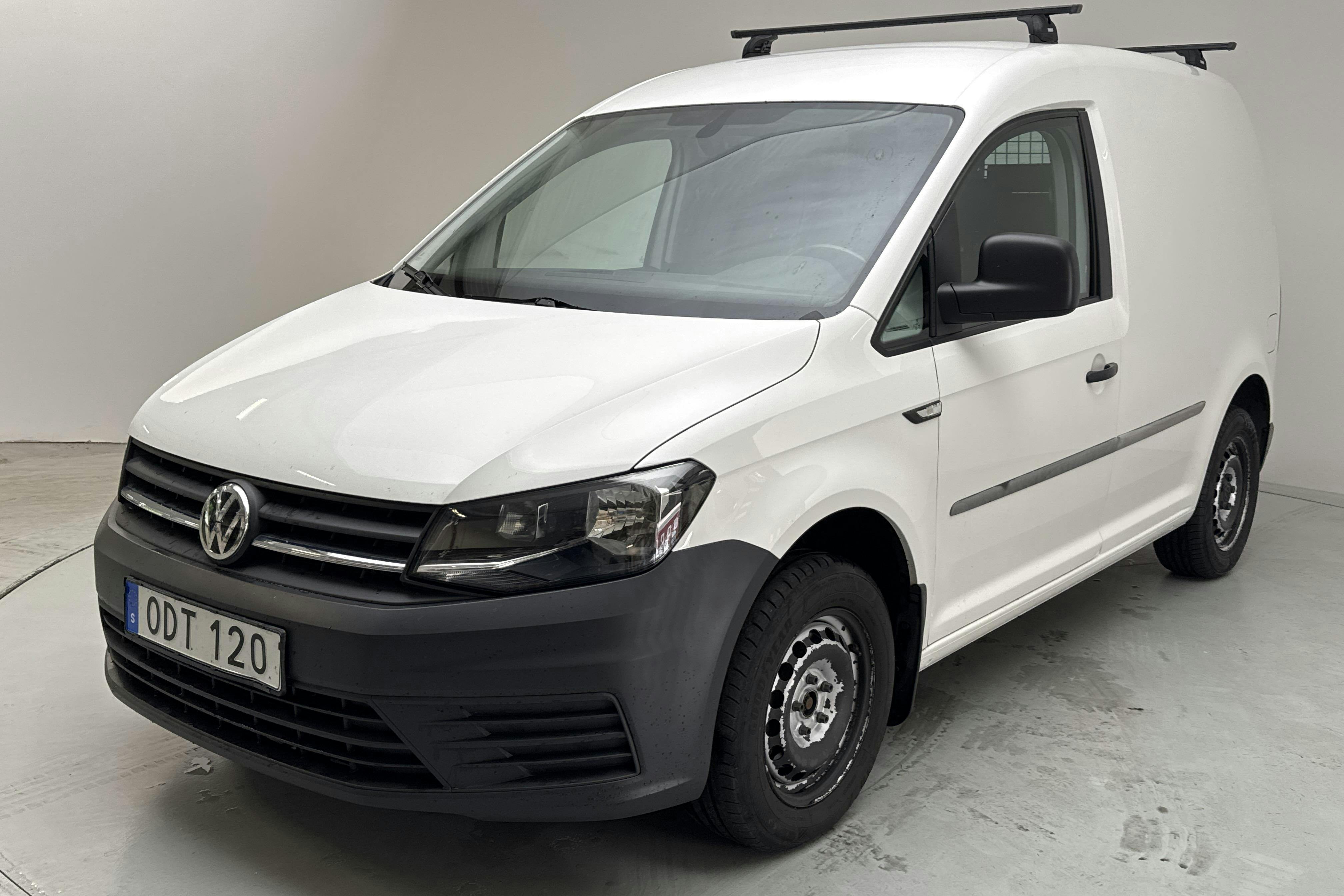 Presentation photo 1 of 11: VW Caddy 2.0 TDI Skåp (102hk) - 94 330 km - Manual - white - 2017