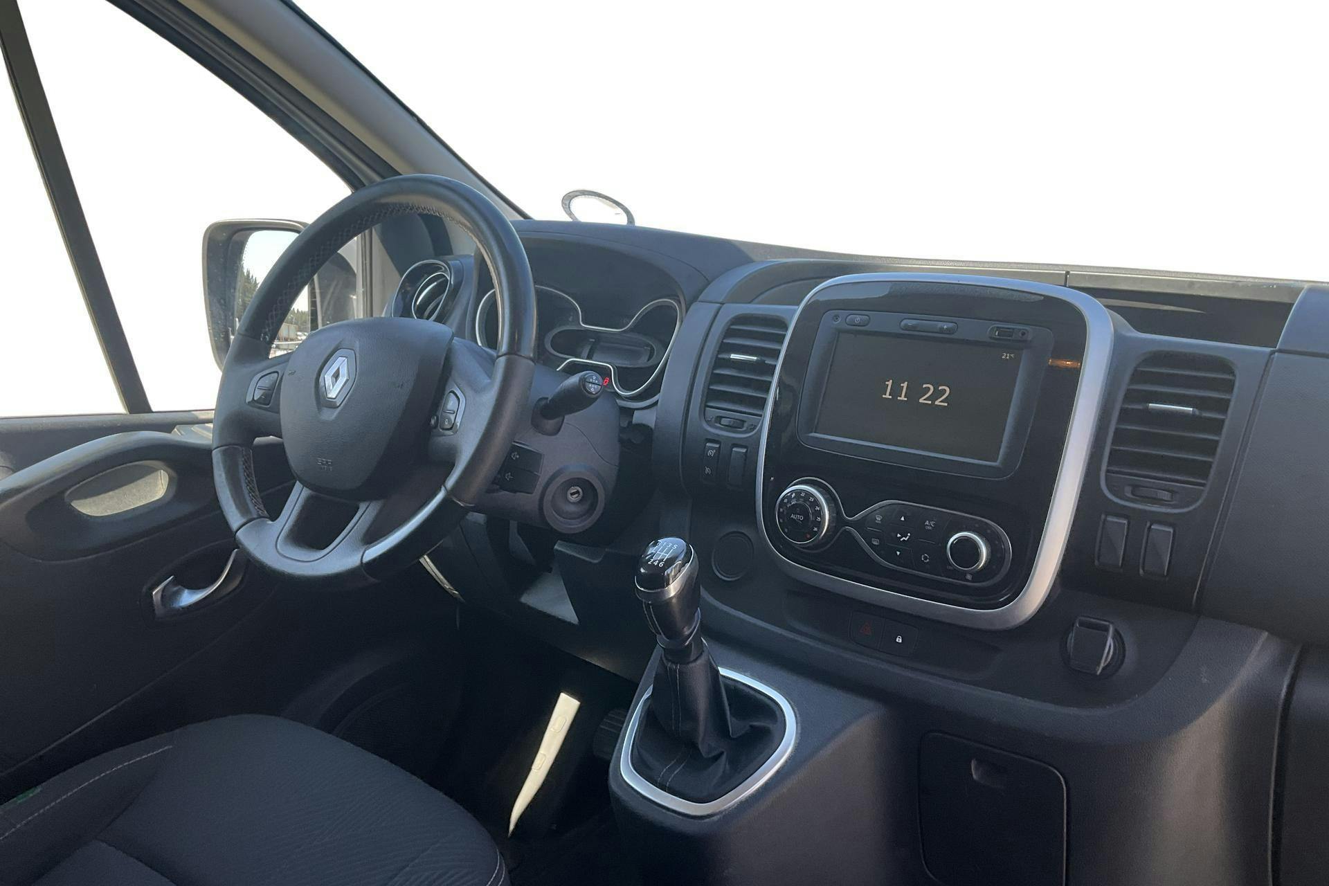 Renault Trafic 2.0 dCi Skåp (120hk) - 110 430 km - Käsitsi - valge - 2020