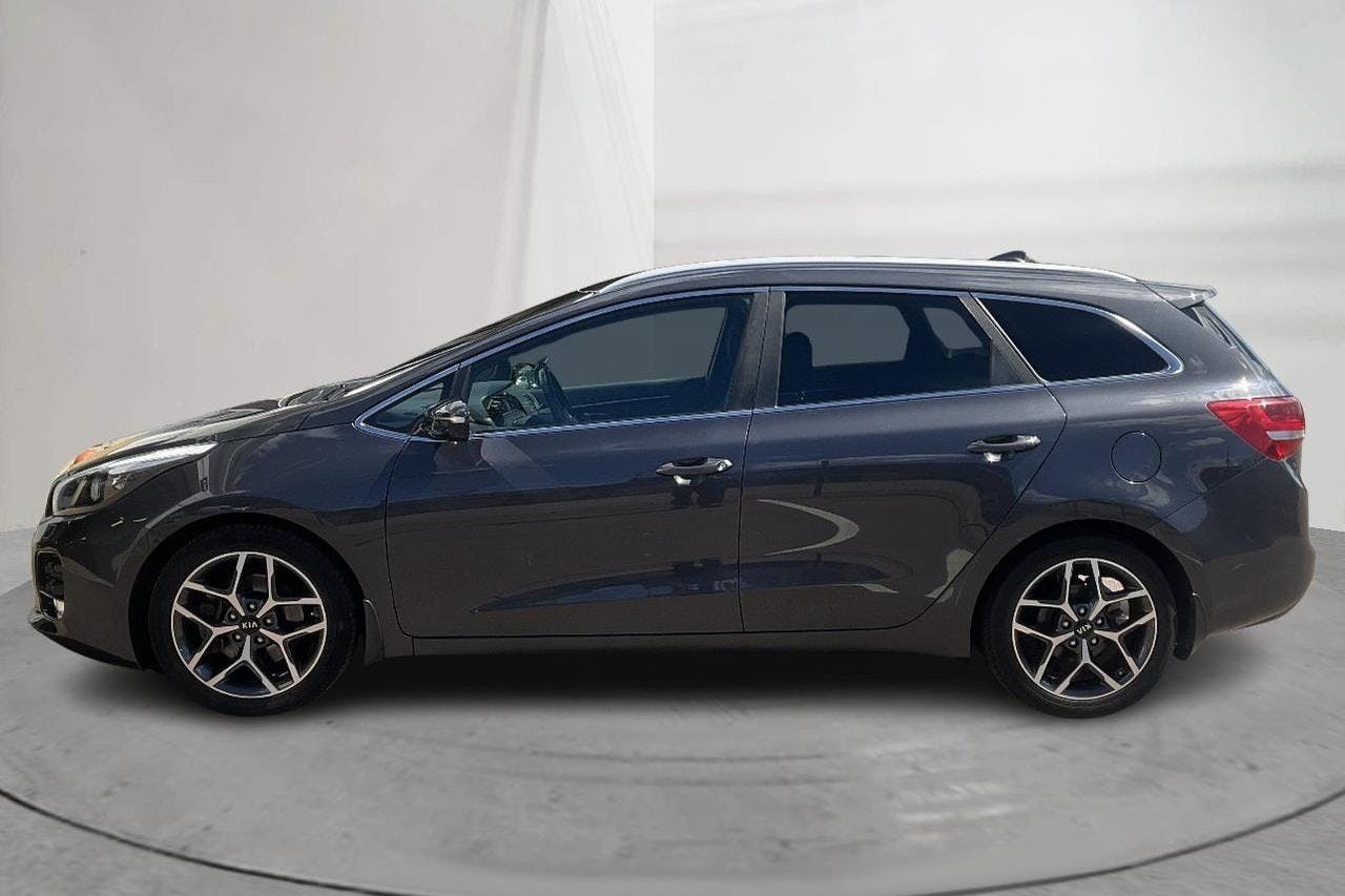 Presentationsfoto 2 av 15: KIA Cee'd 1.6 SW (135hk) - 6 879 mil - Automat - grå - 2018