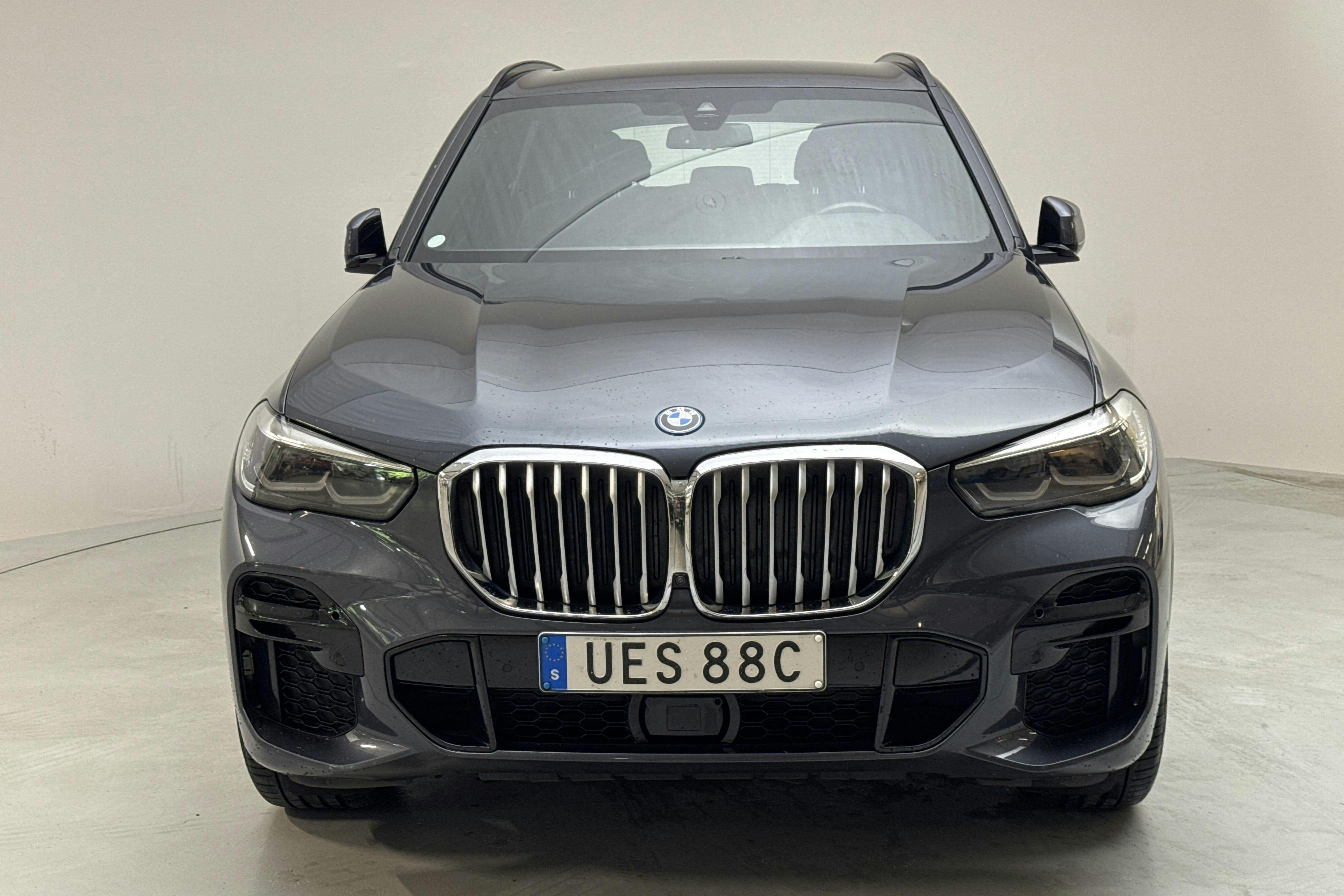 BMW X5 xDrive45e, G05 (394hk) - 111 750 km - Automatic - gray - 2022
