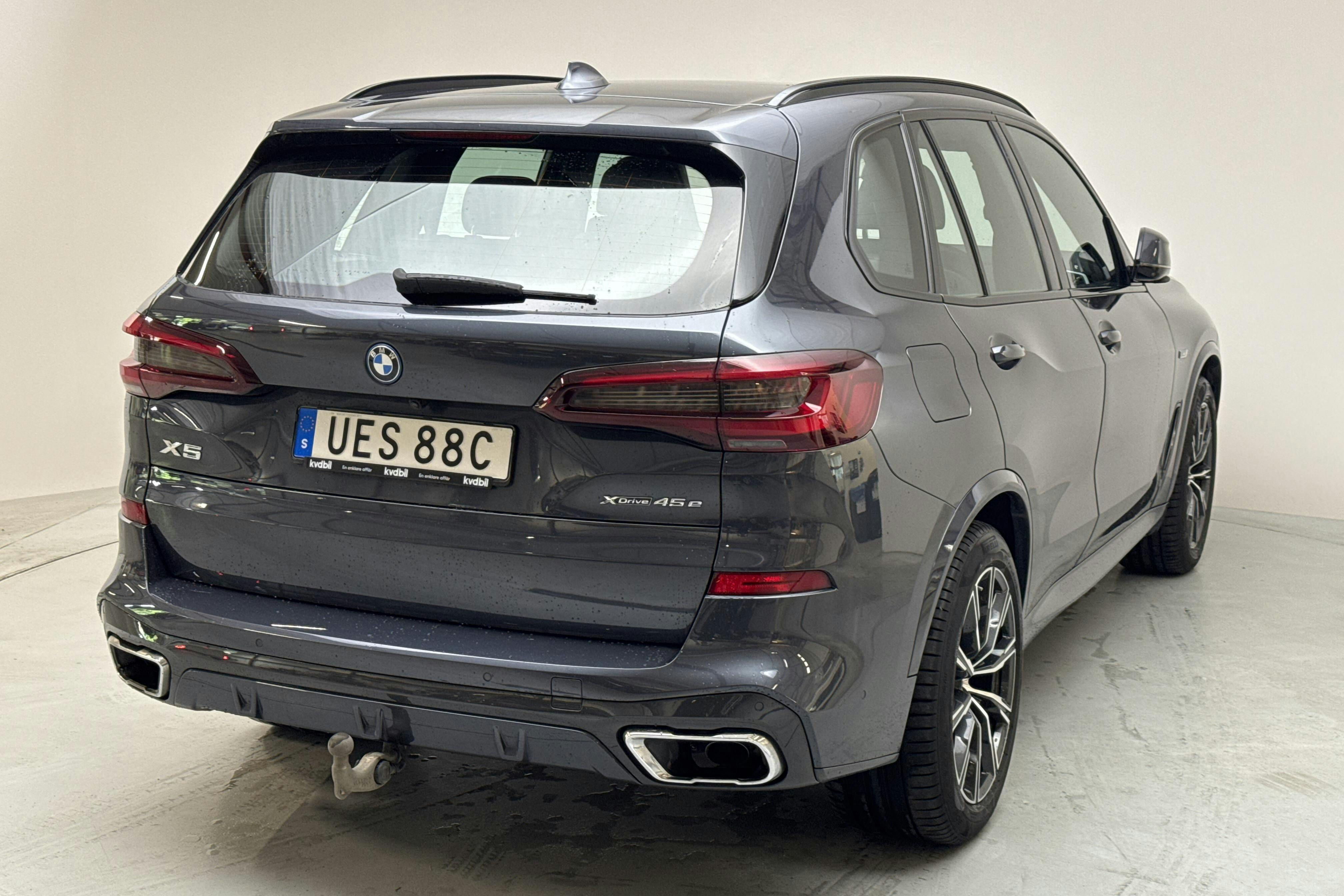BMW X5 xDrive45e, G05 (394hk) - 111 750 km - Automatic - gray - 2022