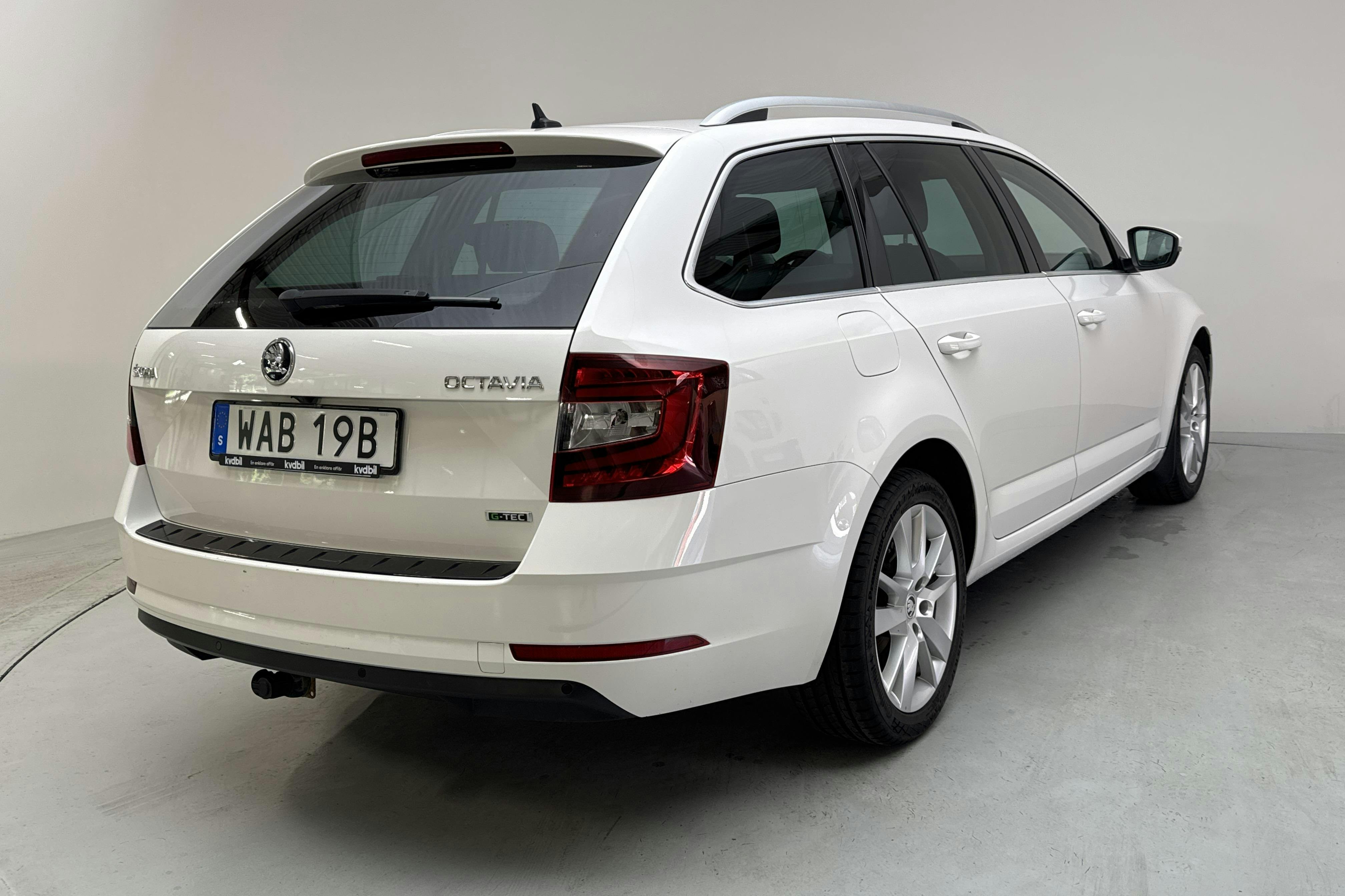 Skoda Octavia III 1.5 TSI G-TEC Combi (130hk) - 15 854 mil - Automat - vit - 2020