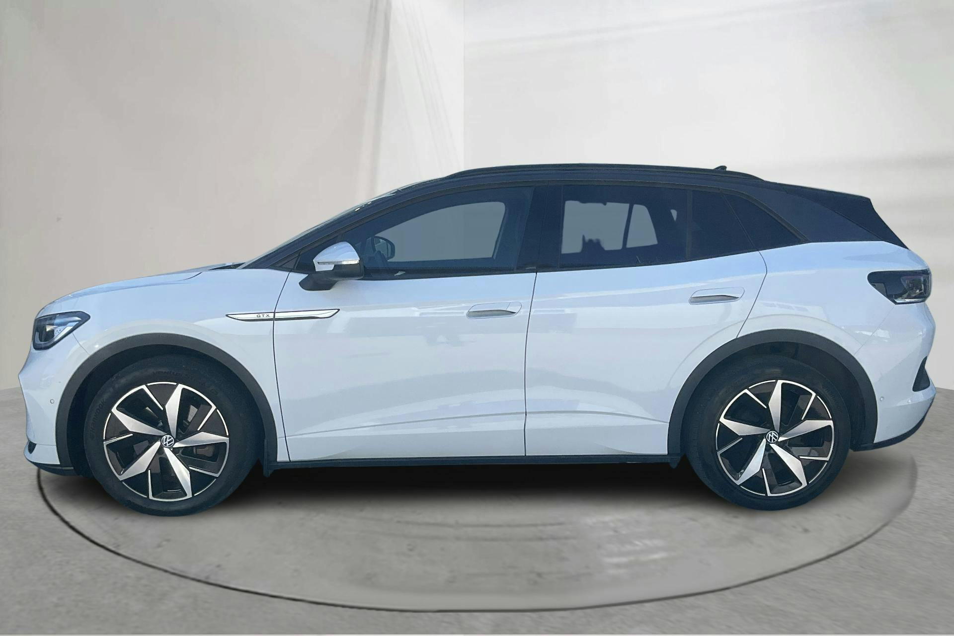 Esittelykuva 2 osoitteesta 15: VW ID.4 GTX 77kWh AWD (299hk) - 70 910 km - Automaattinen - valkoinen - 2022