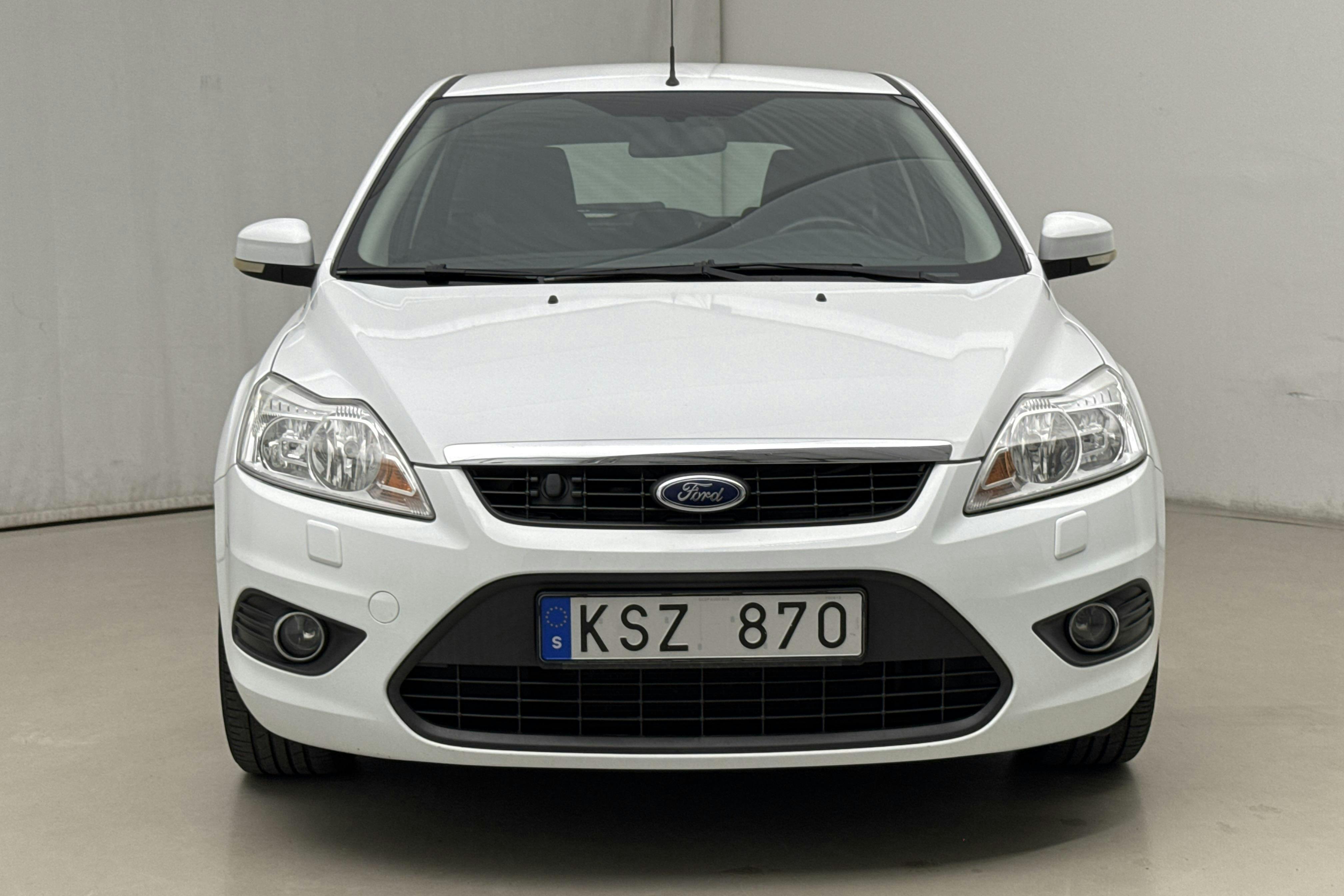 Ford Focus 1.8 Flexifuel 5dr (125hk) - 71 570 km - Käsitsi - valge - 2010