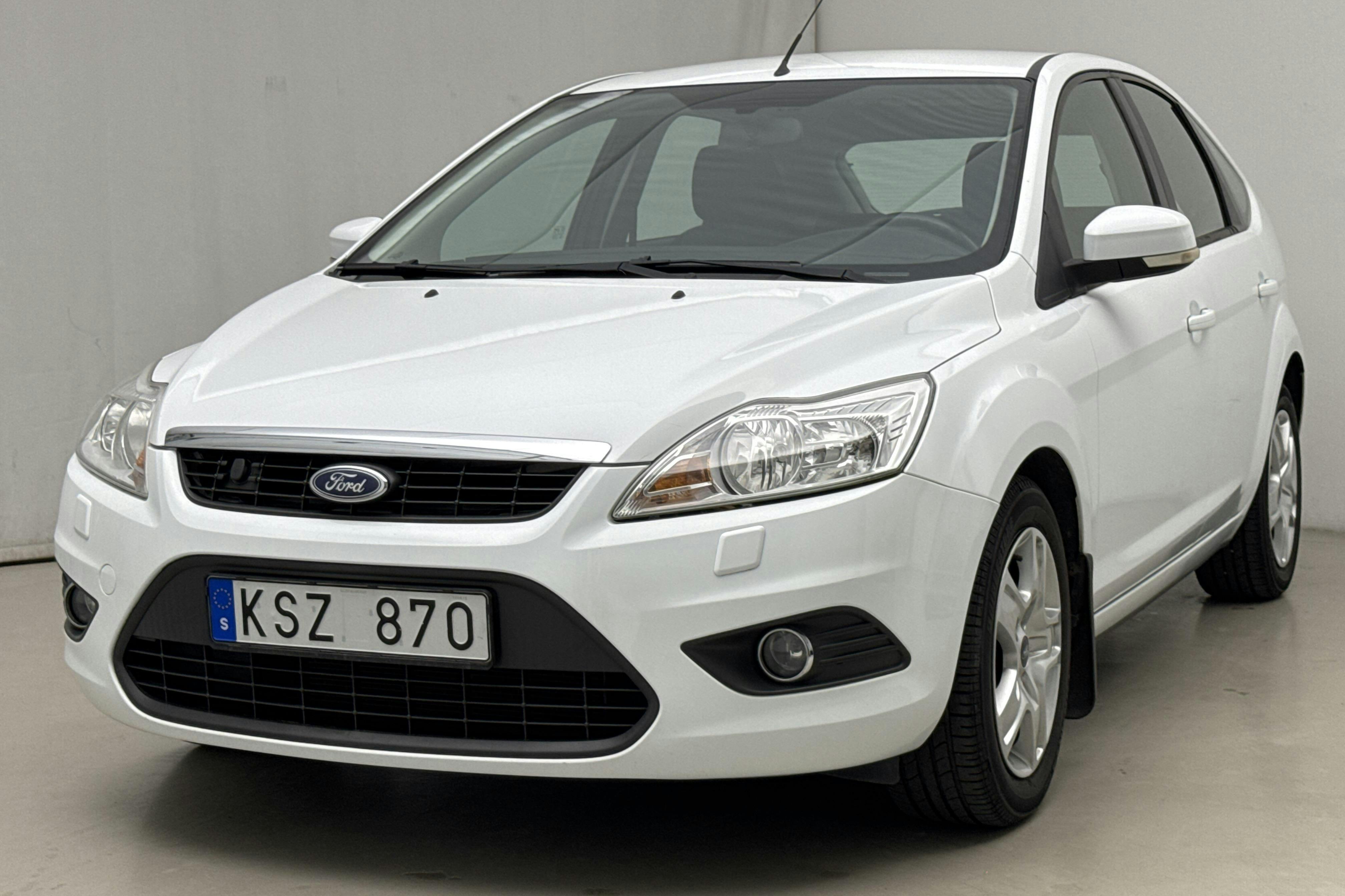 Ford Focus 1.8 Flexifuel 5dr (125hk) - 7 157 mil - Manuell - vit - 2010