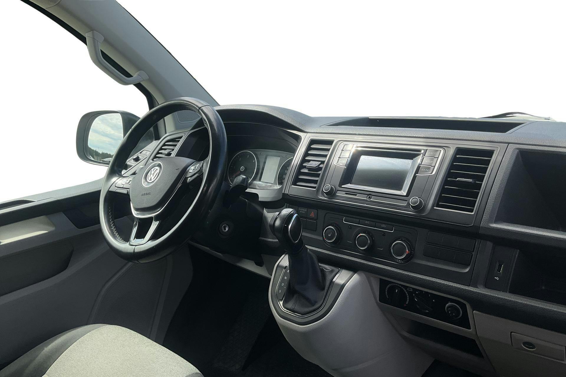 VW Transporter T6 2.0 TDI BMT Skåp (150hk) - 103 900 km - Automaatne - valge - 2018