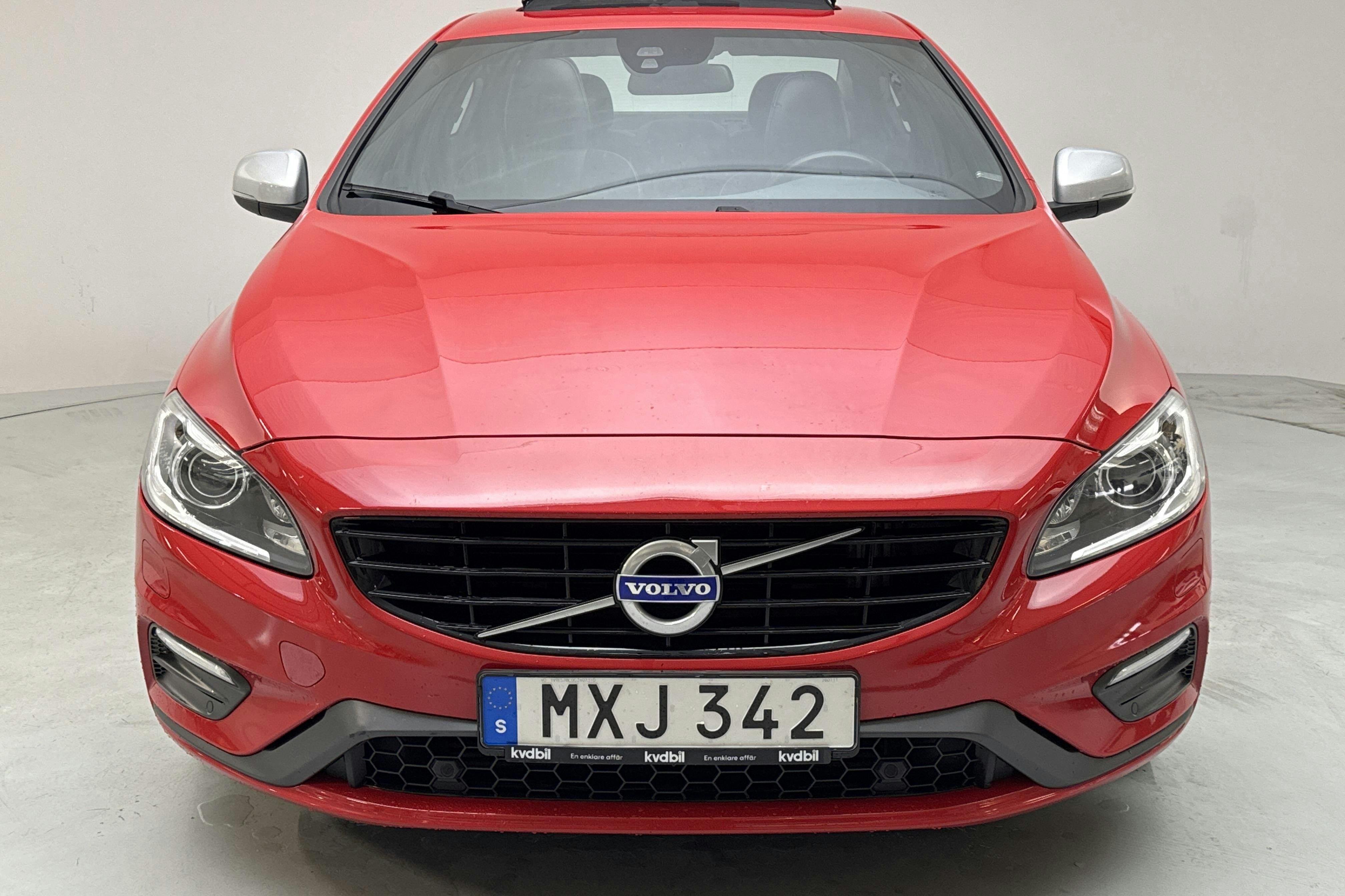 Volvo S60 D2 (120hk) - 114 270 km - Automaatne - punane - 2016