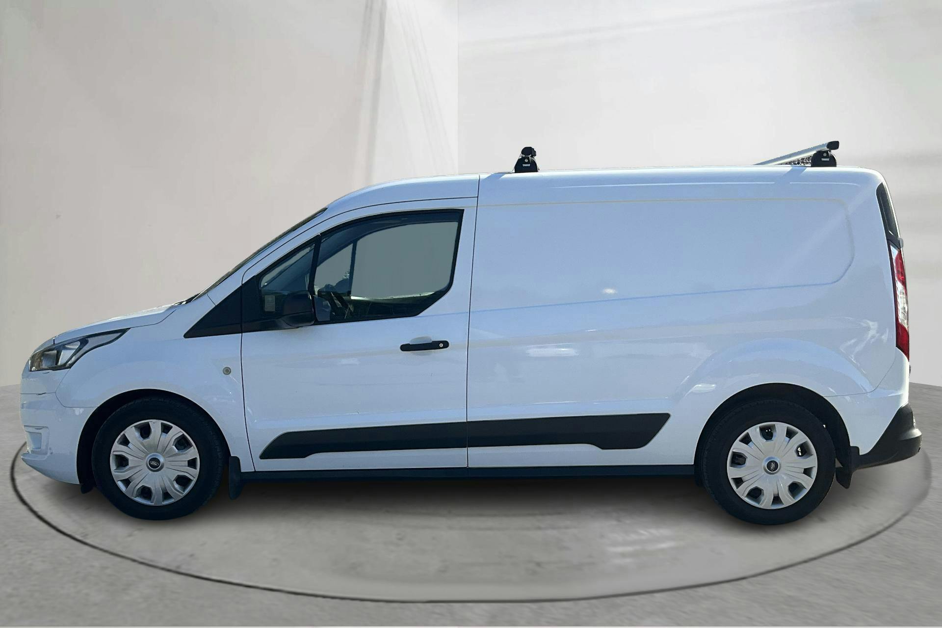 Presentationsfoto 2 av 13: Ford Transit Connect 1.5 EcoBlue (100hk) - 3 956 mil - Automat - vit - 2020