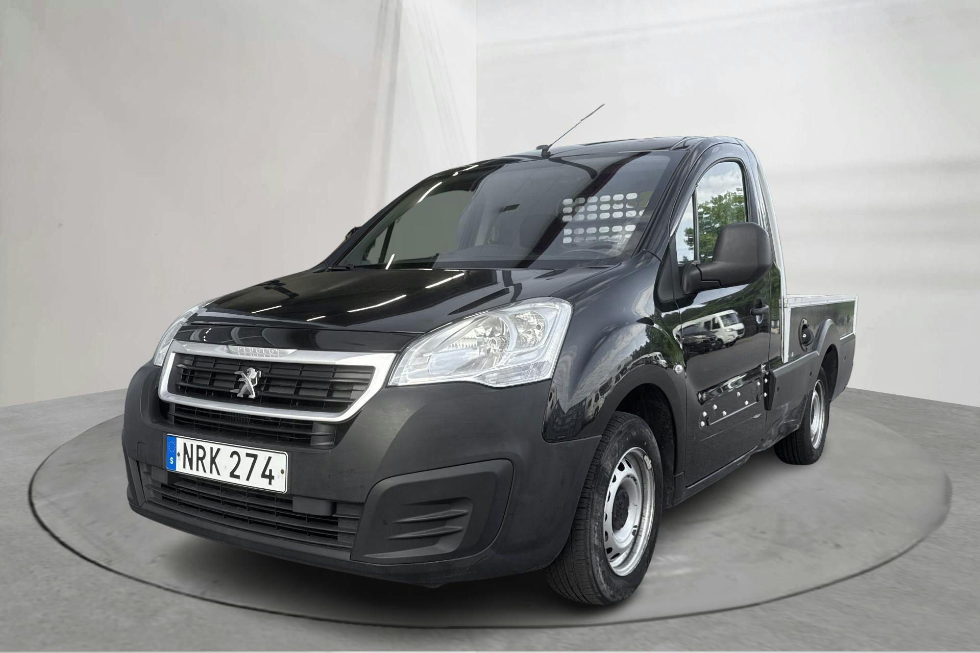 Peugeot Partner 1.6 BlueHDI Pickup (100hk) - 10 787 mil - Manuell - svart - 2017