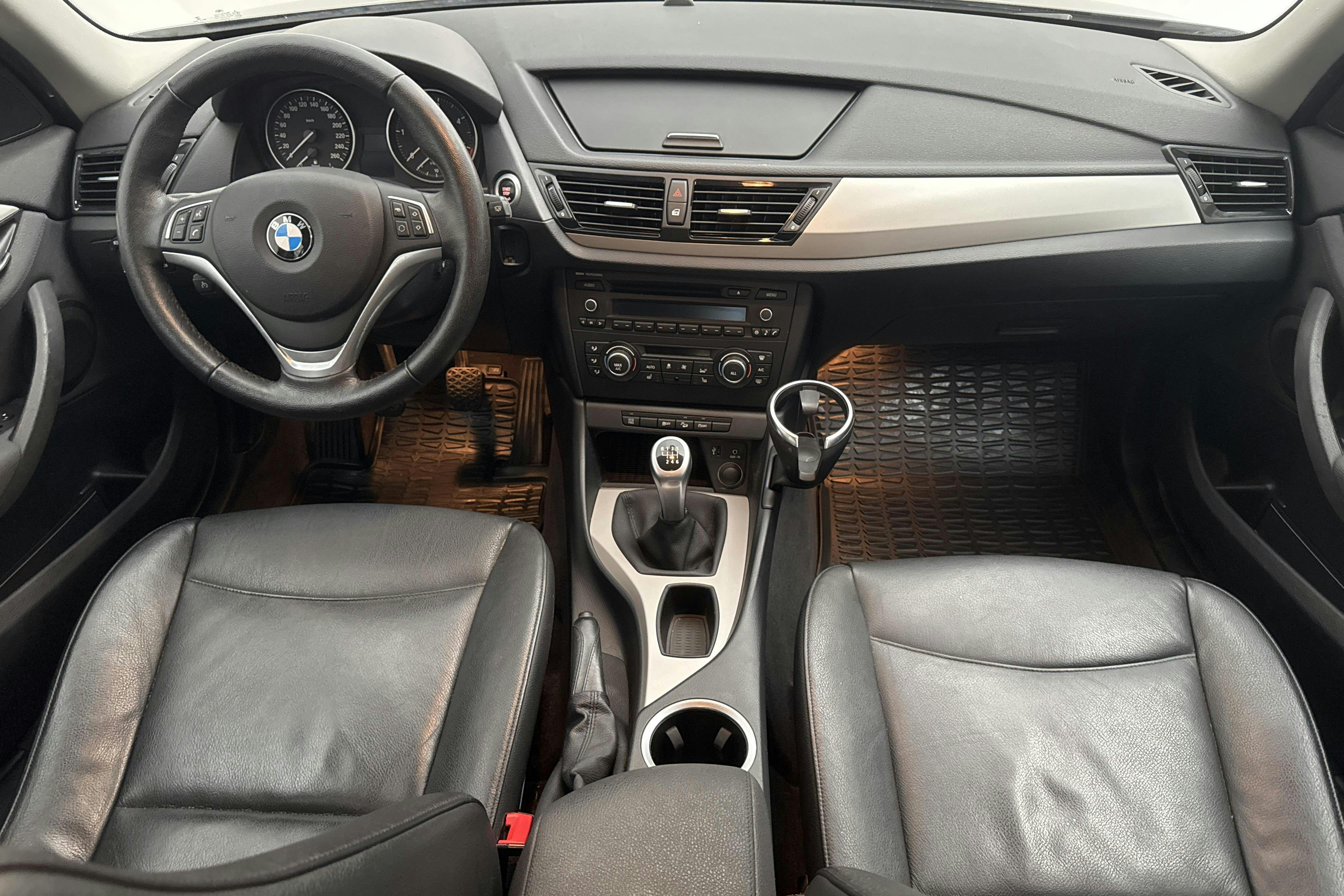 BMW X1 xDrive20d, E84 (184hk) - 172 370 km - Käsitsi - pruun - 2013