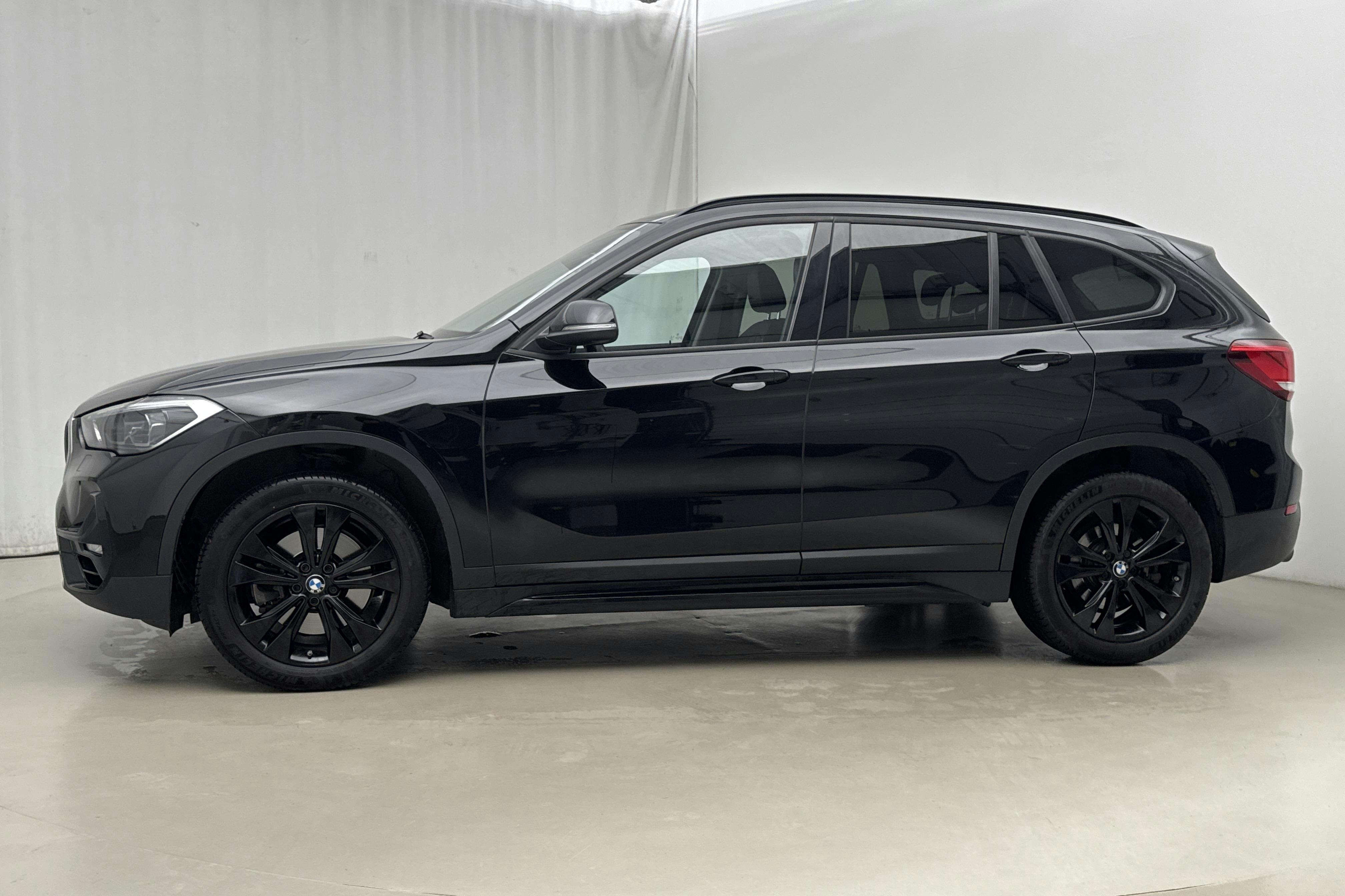 Esitlusfoto 2 aadressil 17: BMW X1 sDrive20i LCI, F48 (178hk) - 104 380 km - Automaatne - must - 2022