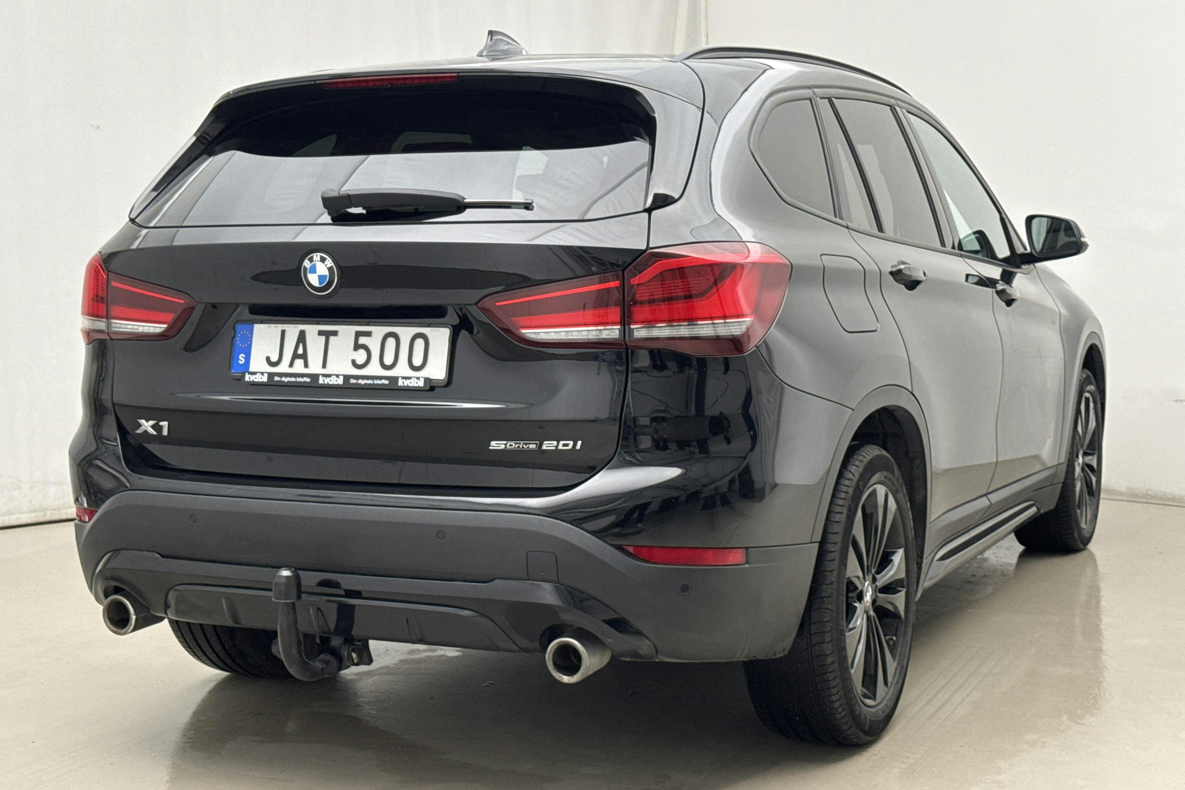 BMW X1 sDrive20i LCI, F48 (178hk) - 104 380 km - Automaatne - must - 2022