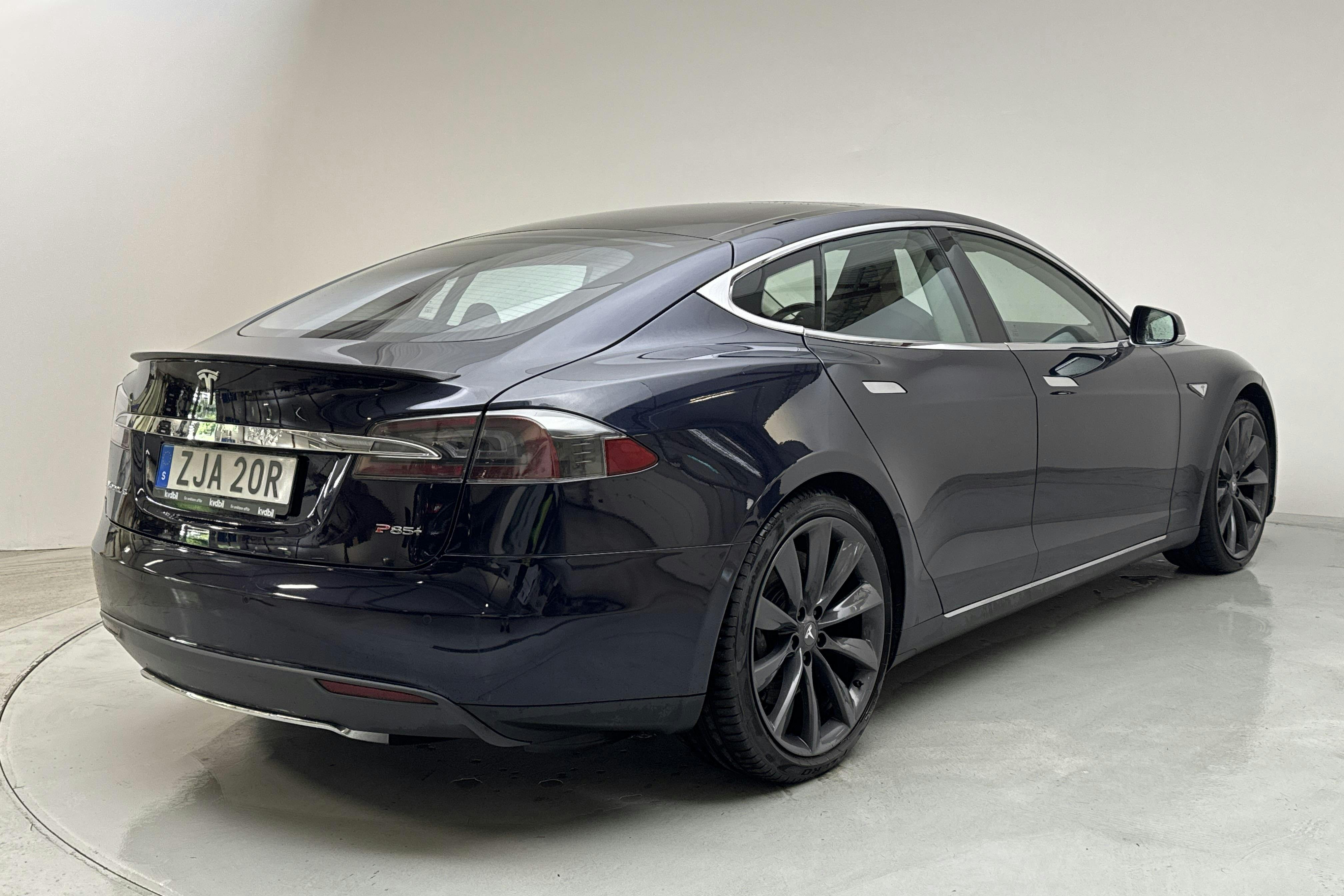 Tesla Model S P85+ - 15 817 mil - Automat - blå - 2014