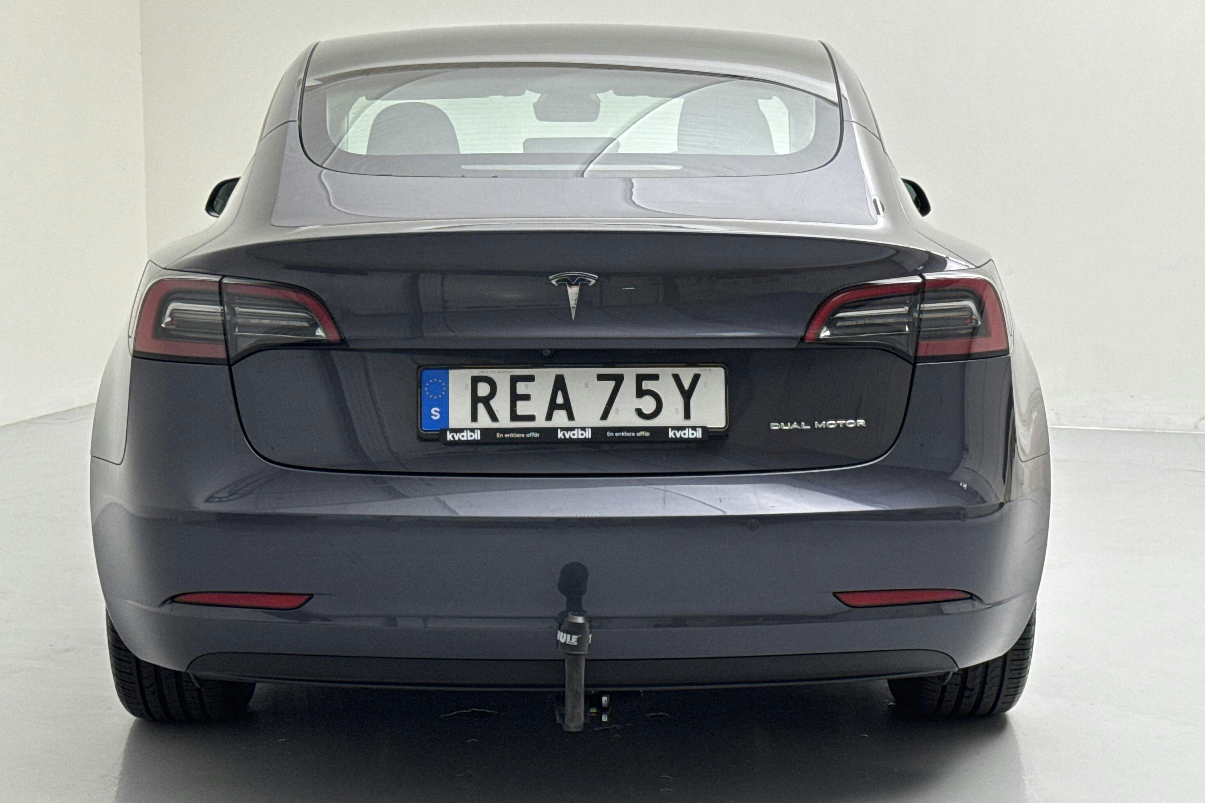 Tesla Model 3 Long Range Dual Motor AWD - 6 711 mil - Automat - grå - 2022