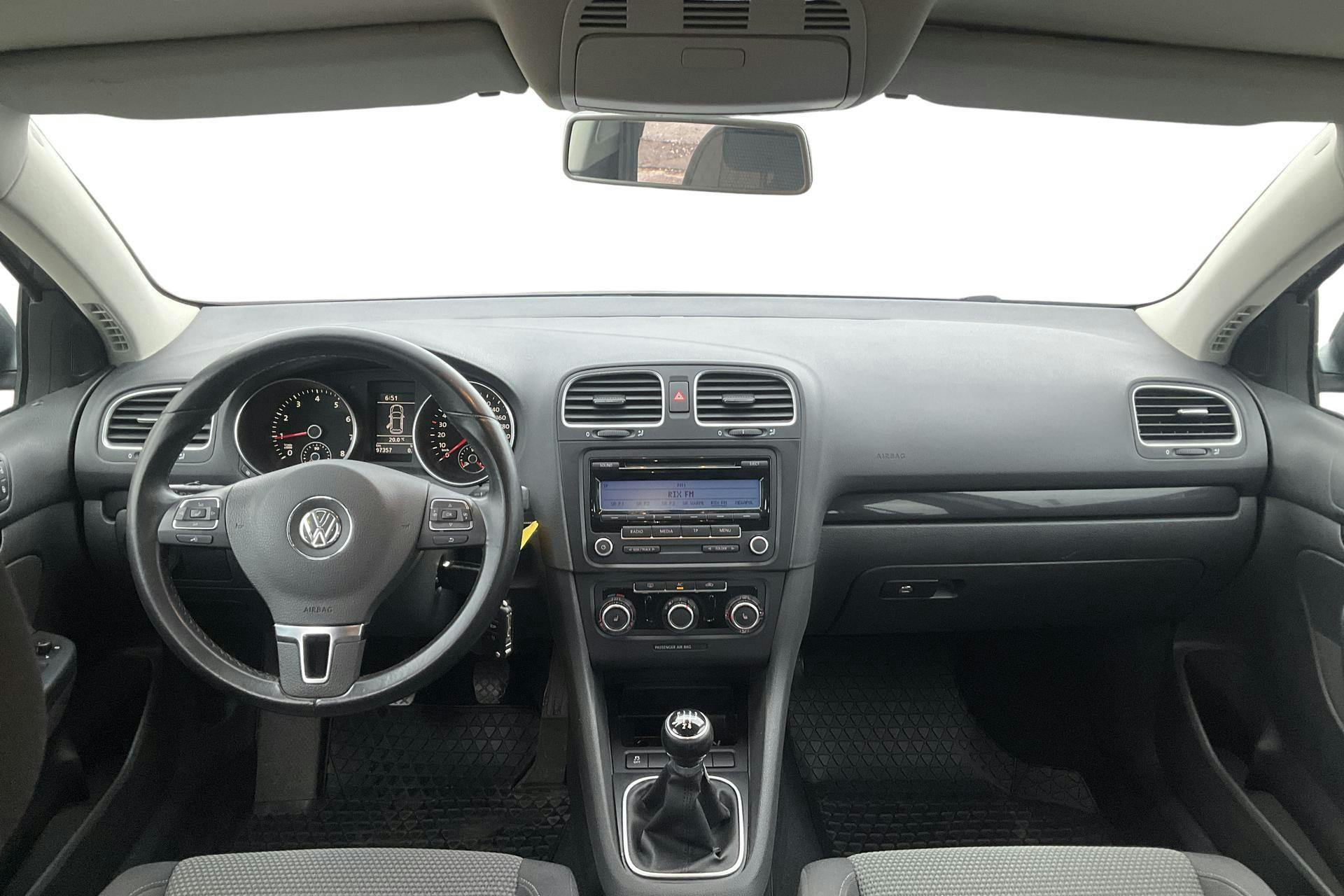 VW Golf VI 1.6 MultiFuel E85 Variant (102hk) - 97 360 km - Käsitsi - Dark Grey - 2011