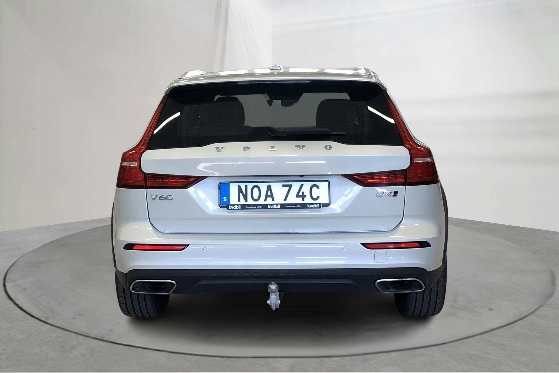 Volvo V60 D4 Cross Country AWD (190hk) - 19 042 mil - Automat - vit - 2020
