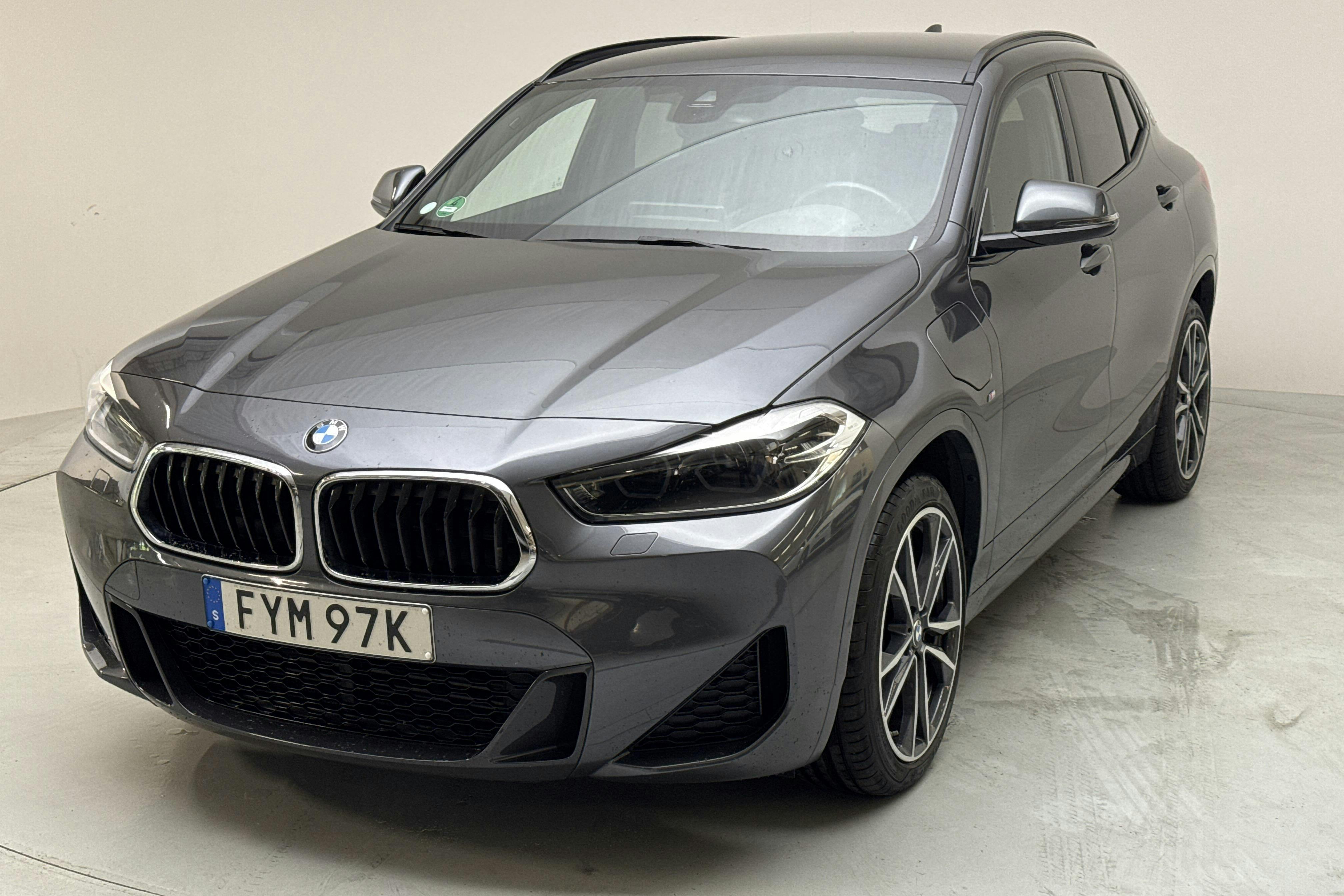 BMW X2 xDrive25e, F39 (220hk) - 5 382 mil - Automat - grå - 2021