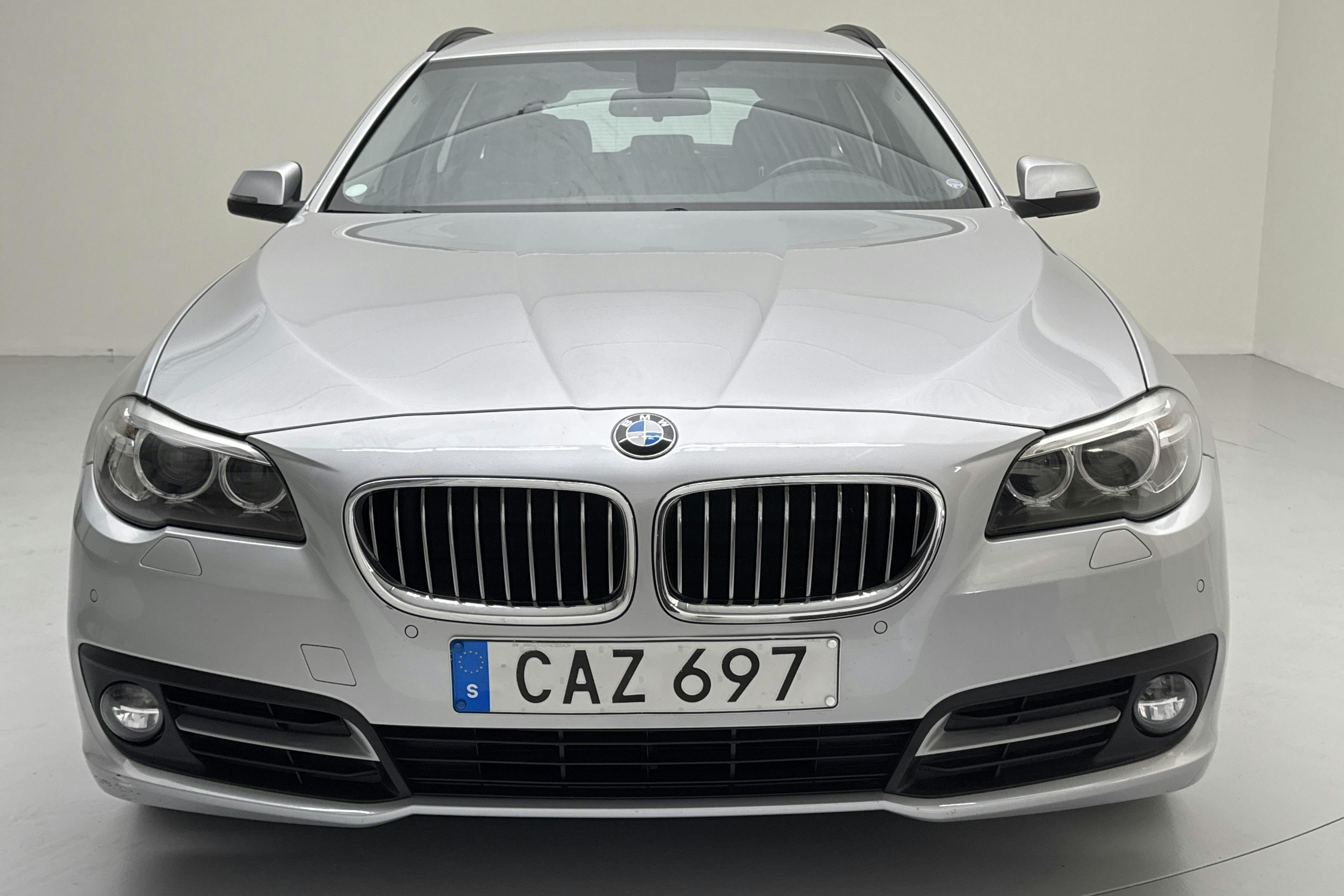 BMW 520d xDrive Touring, F11 (190hk) - 122 890 km - Automaatne - hõbe - 2017