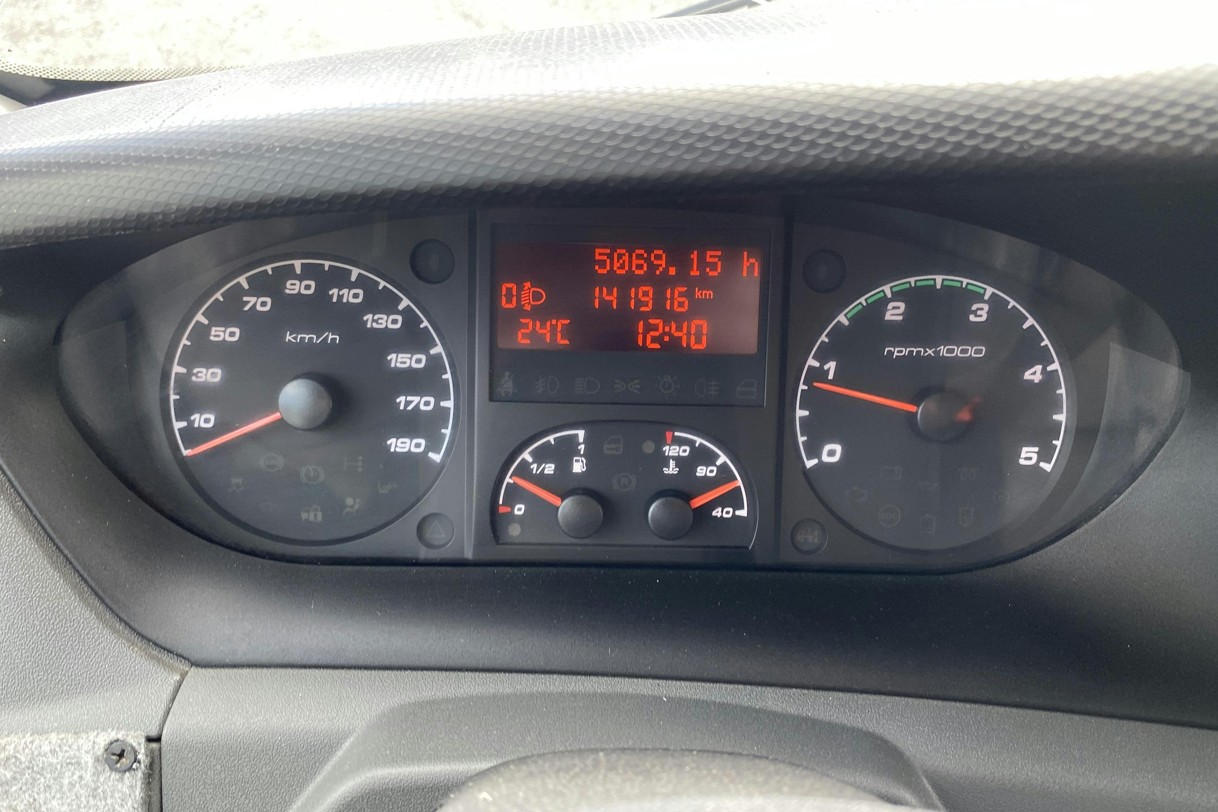 IVECO IVECO DAILY 70C17 EEV - 141 916 km - Manuell - vit - 2014