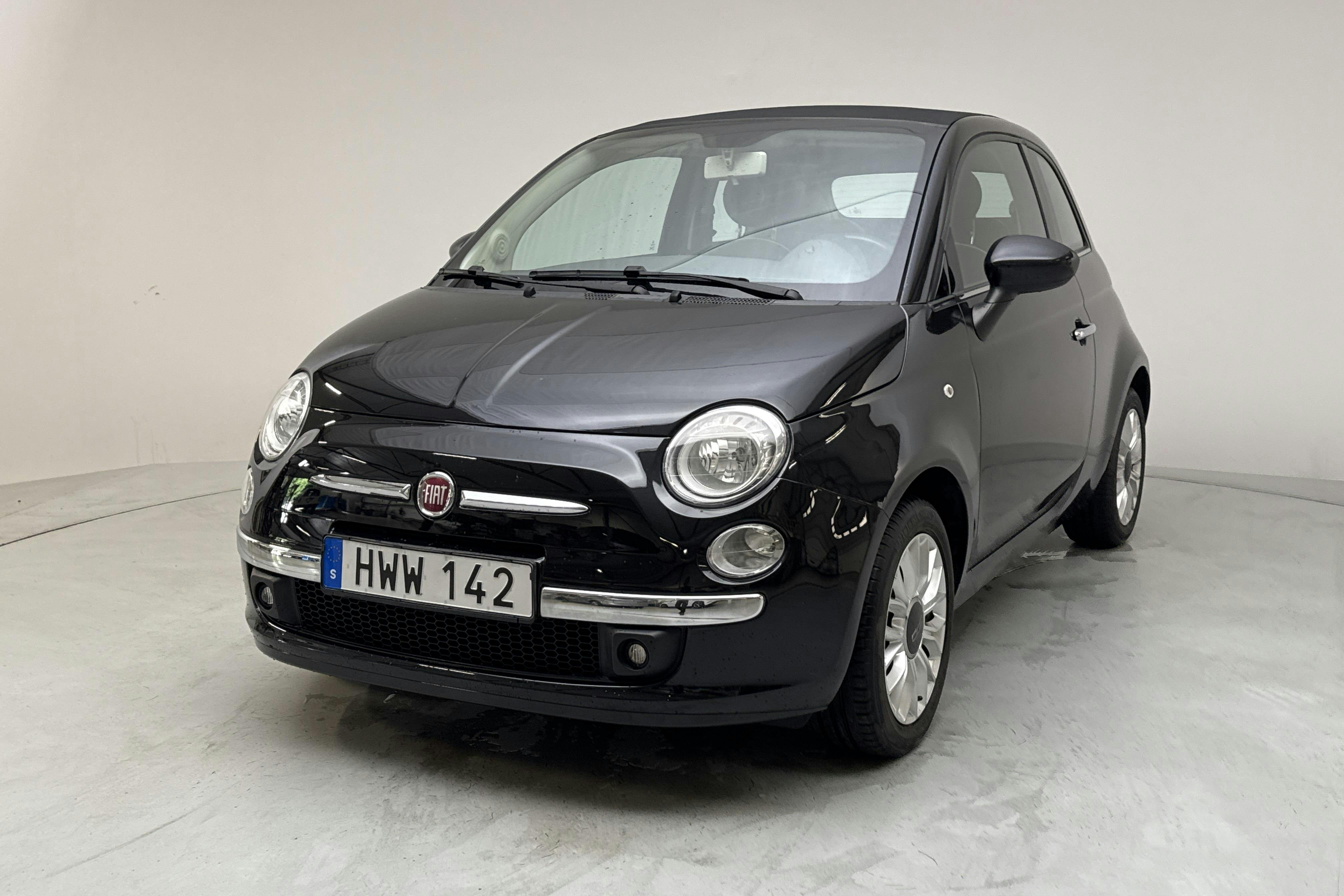 Fiat 500C 1.2 (69hk) - 8 238 mil - Manuell - svart - 2015