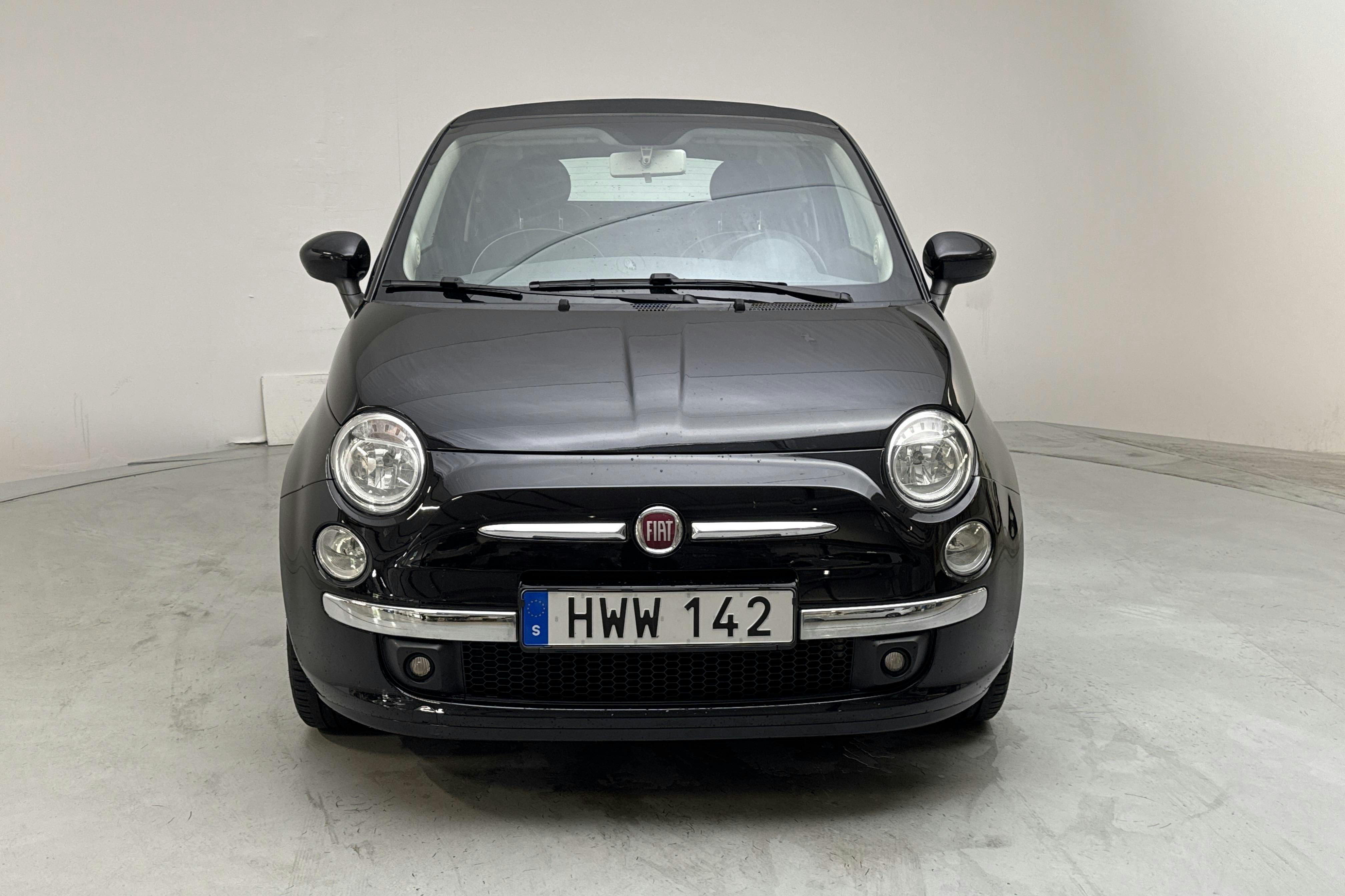 Fiat 500C 1.2 (69hk) - 82 380 km - Käsitsi - must - 2015