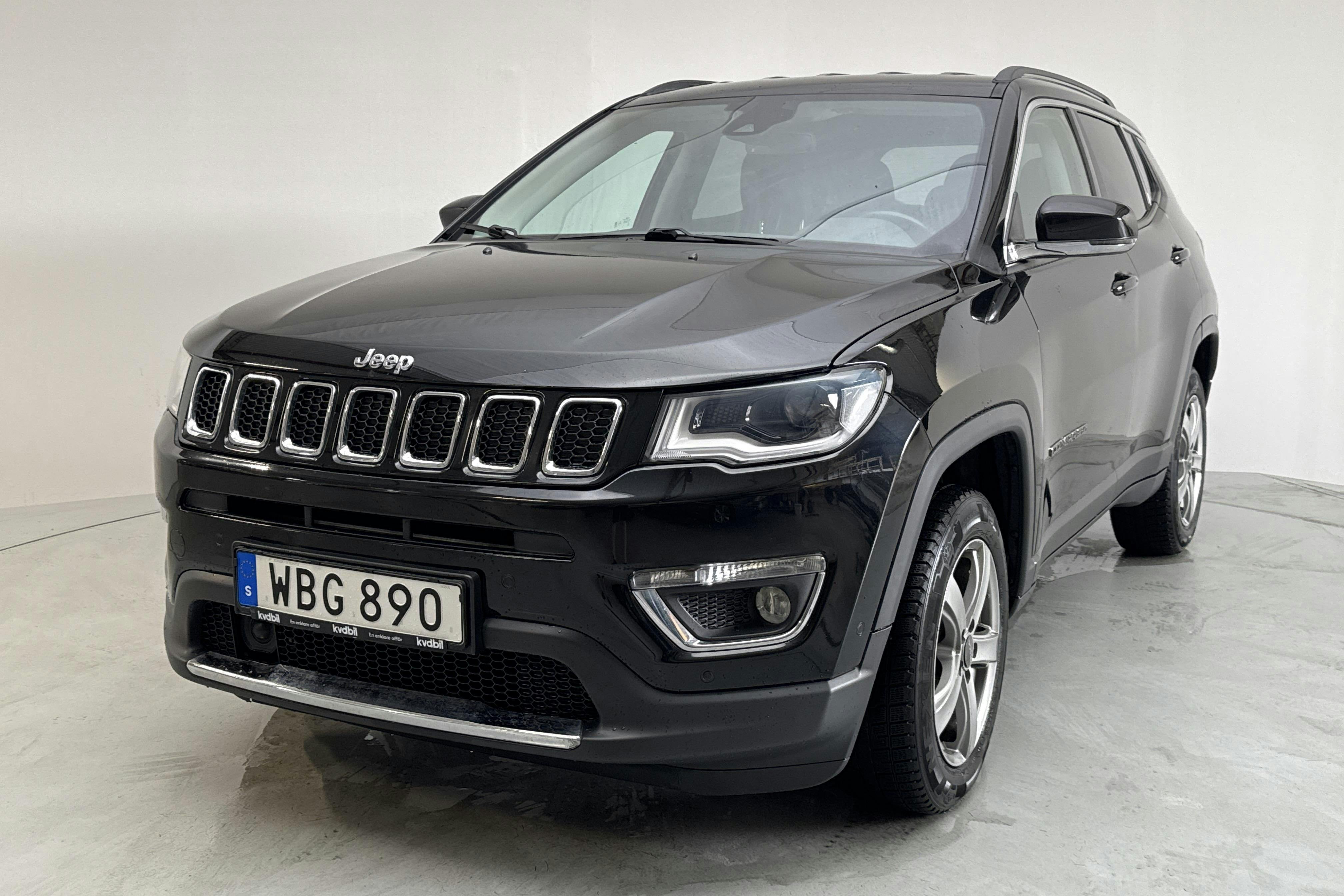 Jeep Compass 1.4 Multiair 4WD (170hk) - 8 679 mil - Automat - svart - 2019