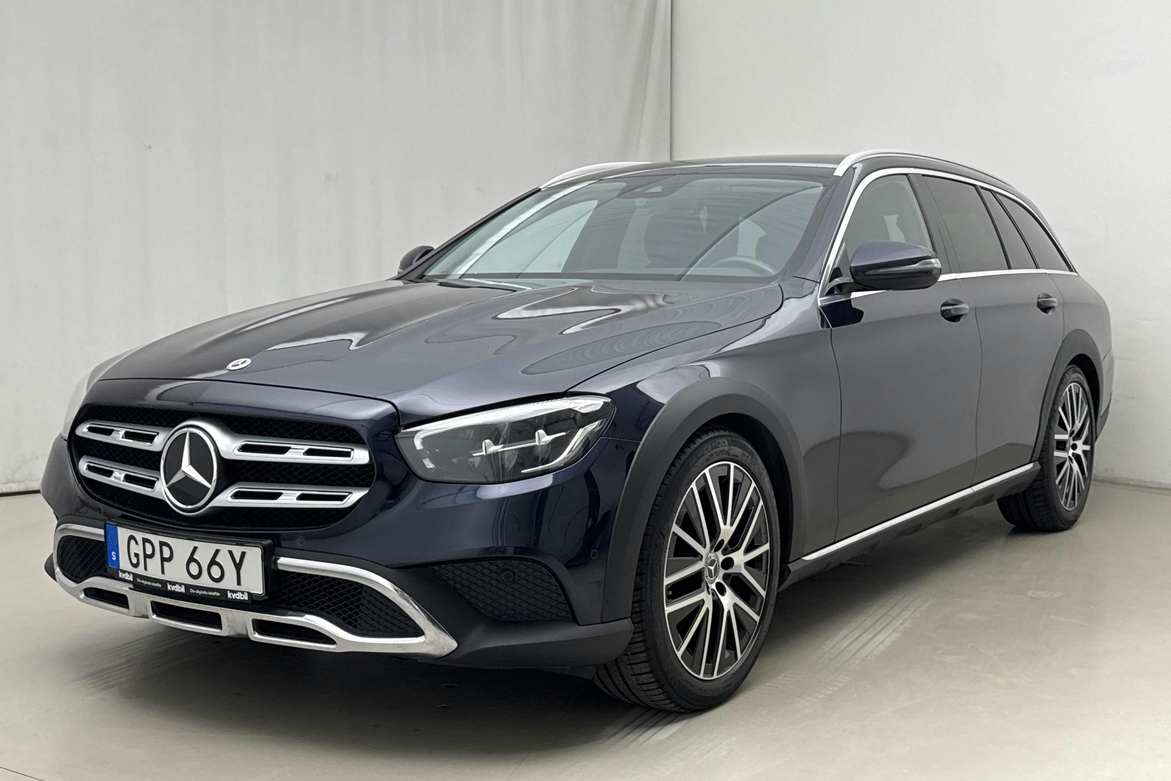 Mercedes E 220 d 4Matic All Terrain Kombi S214 (197hk) - 98 050 km - Automatic - Dark Blue - 2023