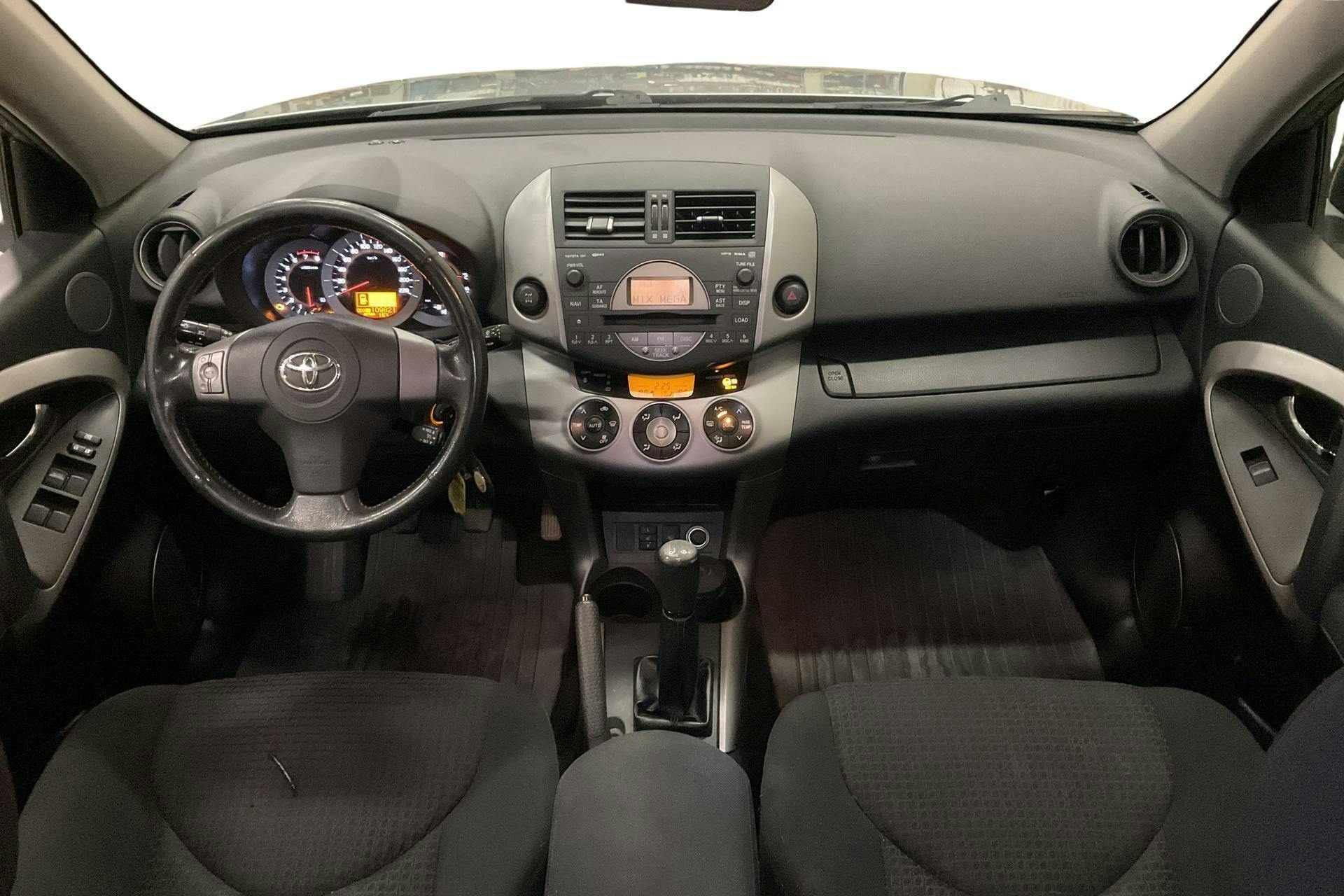 Toyota RAV4 2.0 (152hk) - 109 830 km - Käsitsi - Light Green - 2007