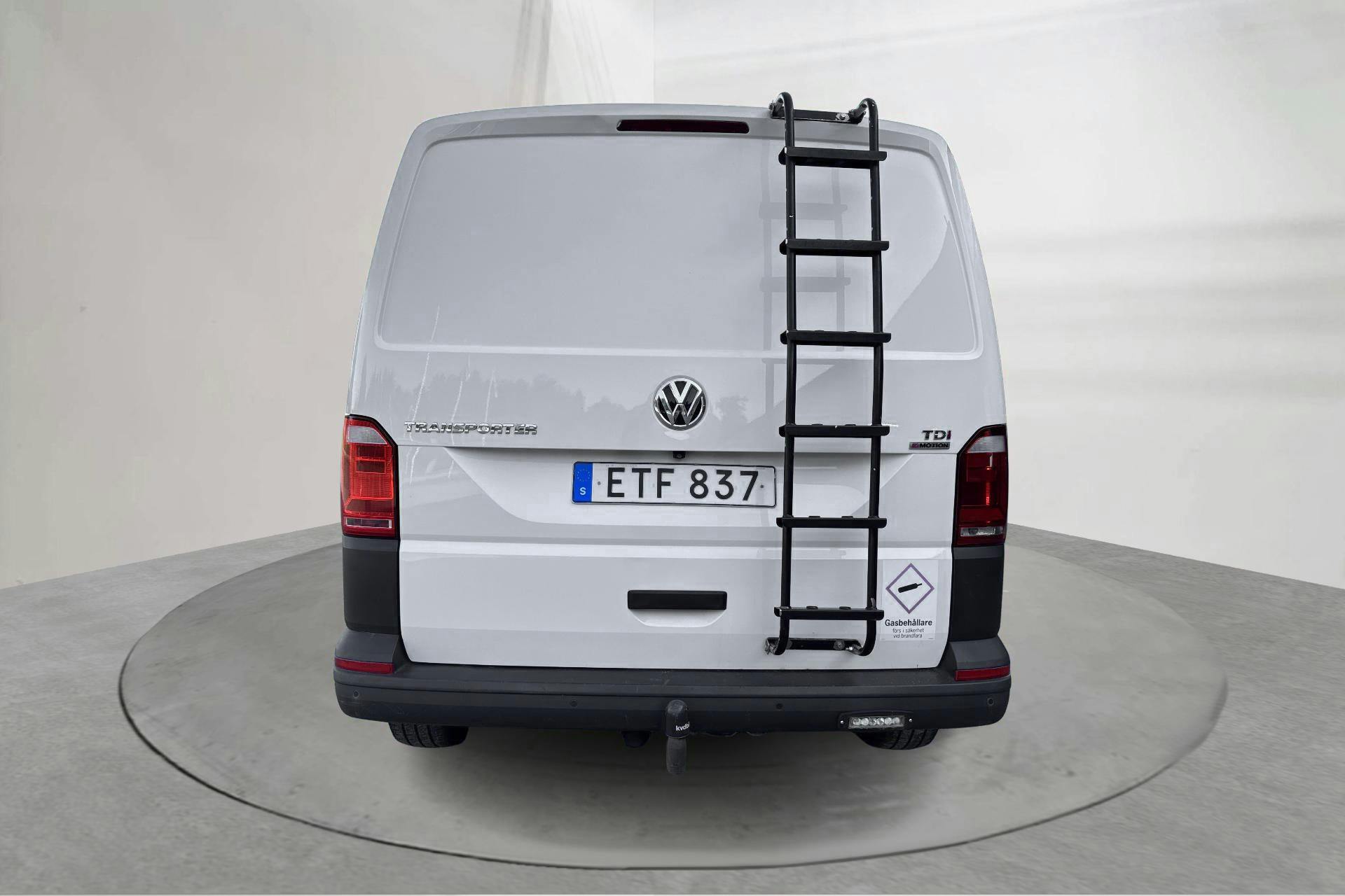 VW Transporter T6 2.0 TDI BMT Skåp 4MOTION (150hk) - 15 866 mil - Automat - vit - 2017