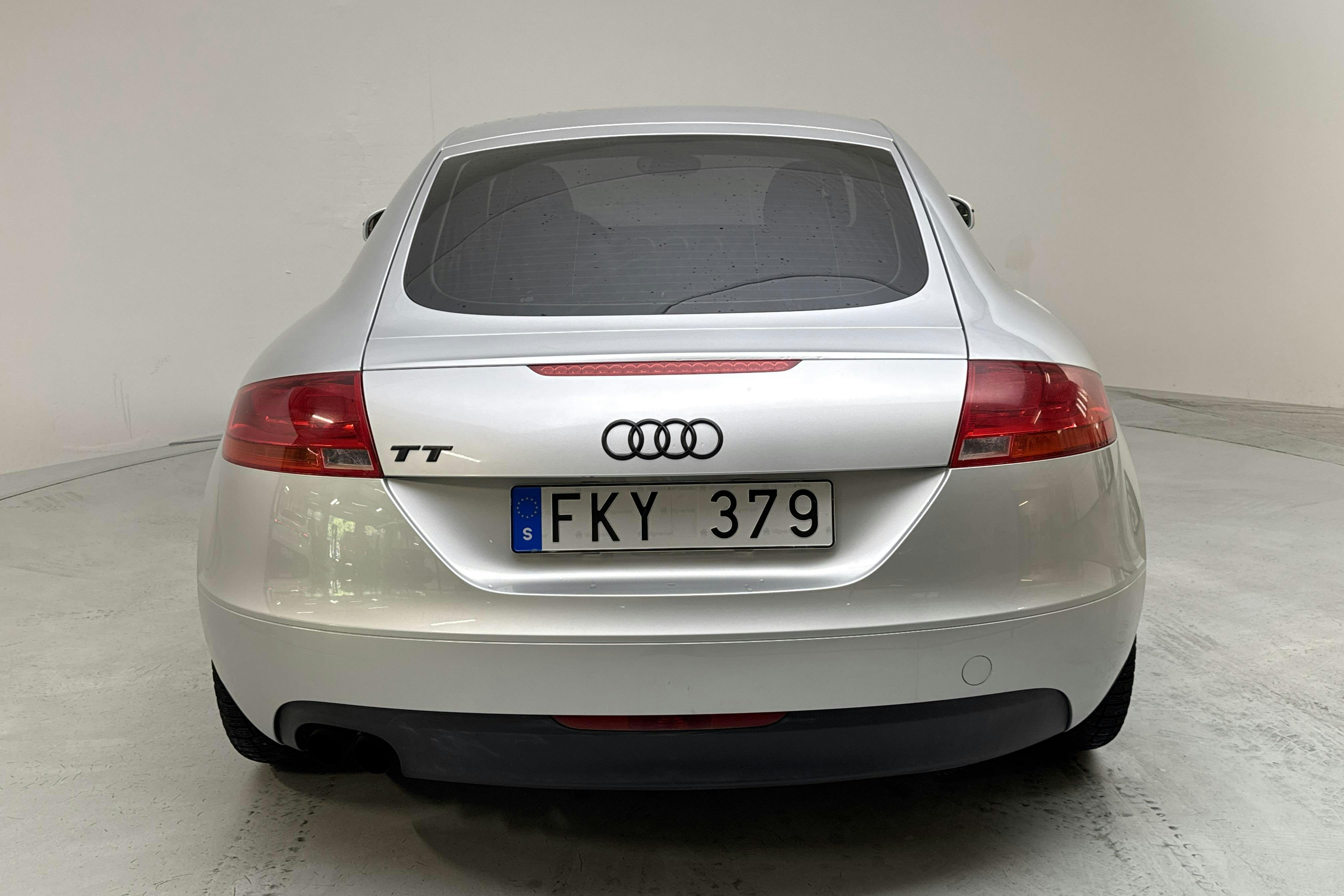 Audi TT 2.0 TFSI Coupé (200hk) - 239 100 km - Käsitsi - hõbe - 2007