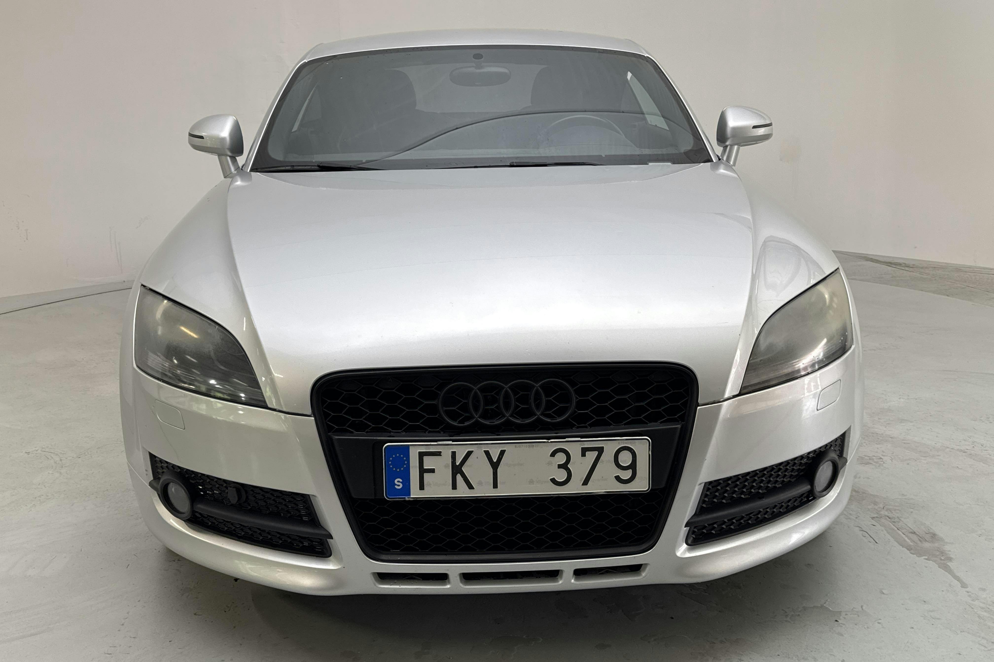 Audi TT 2.0 TFSI Coupé (200hk) - 239 100 km - Käsitsi - hõbe - 2007