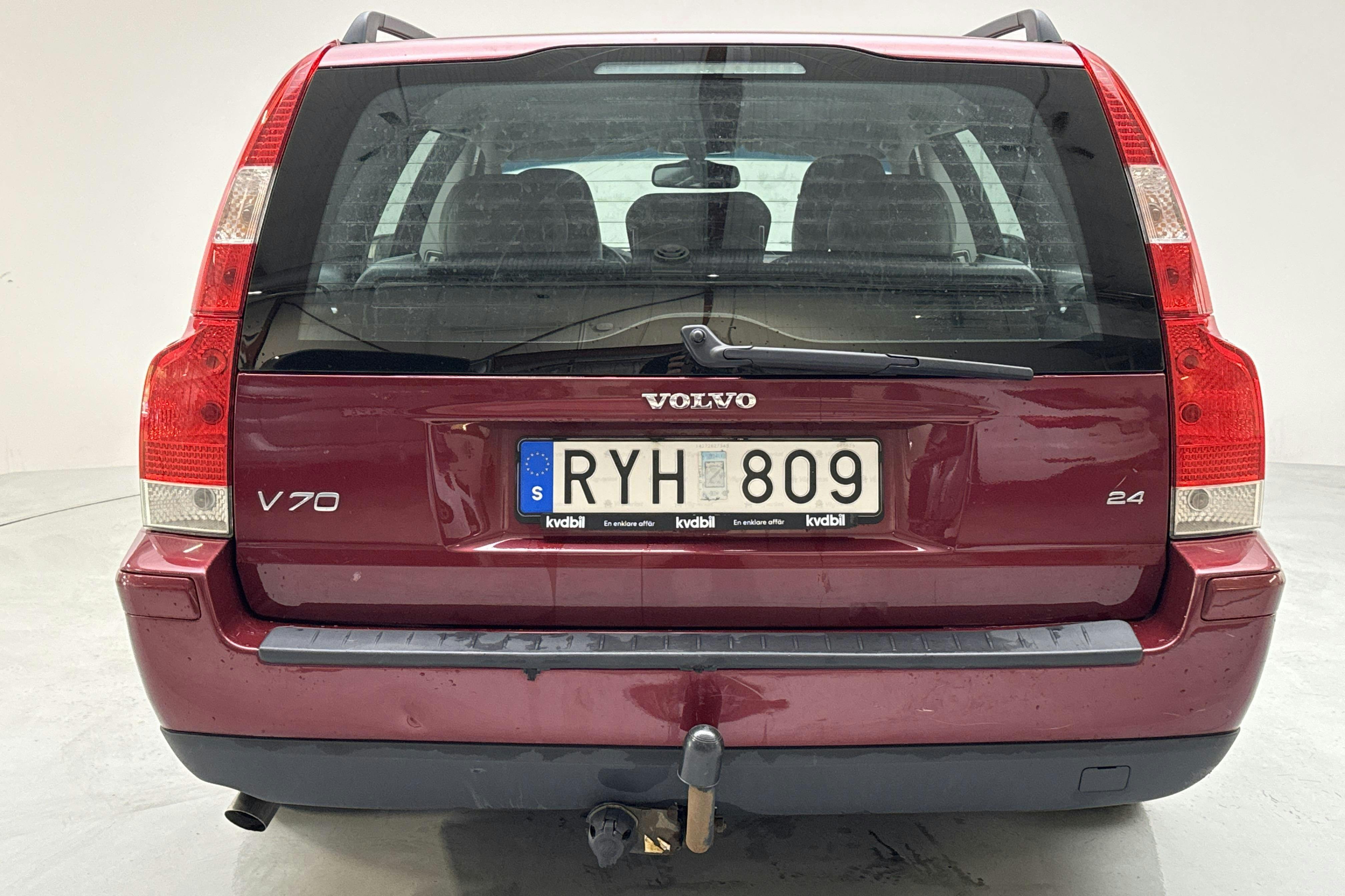 Volvo V70 2.4 (170hk) - 218 780 km - Käsitsi - punane - 2007