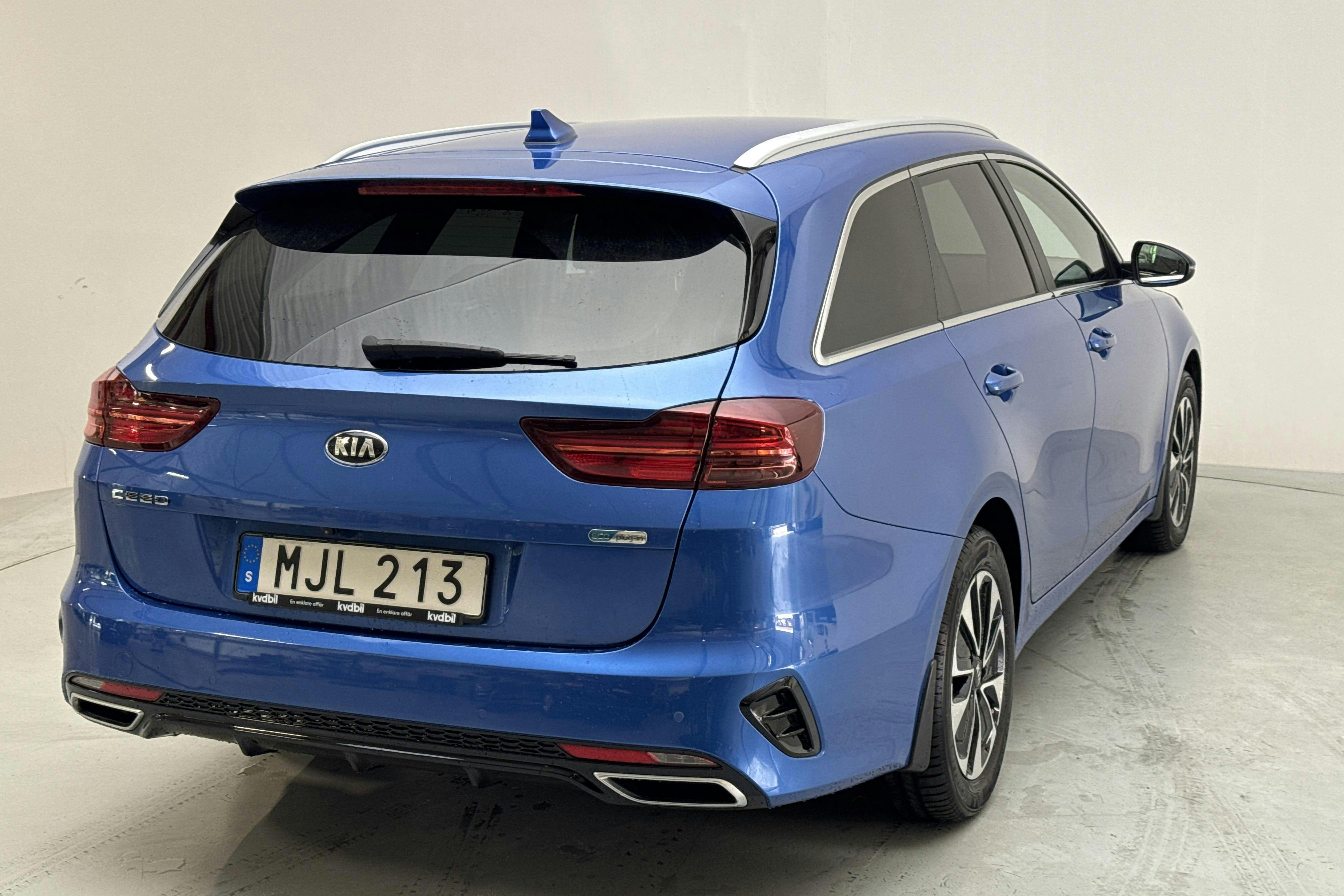 KIA Ceed 1.6 Plug-in Hybrid SW (141hk) - 5 239 mil - Automat - blå - 2021