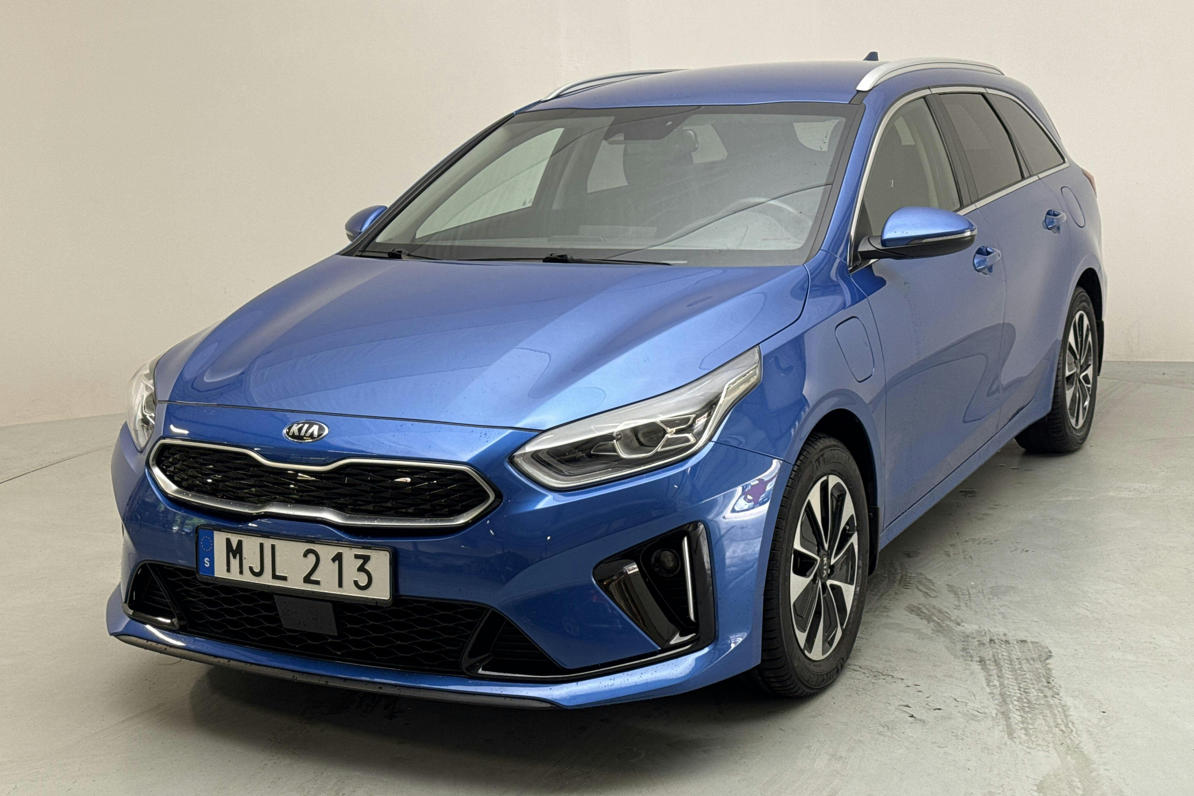 KIA Ceed 1.6 Plug-in Hybrid SW (141hk) - 5 239 mil - Automat - blå - 2021