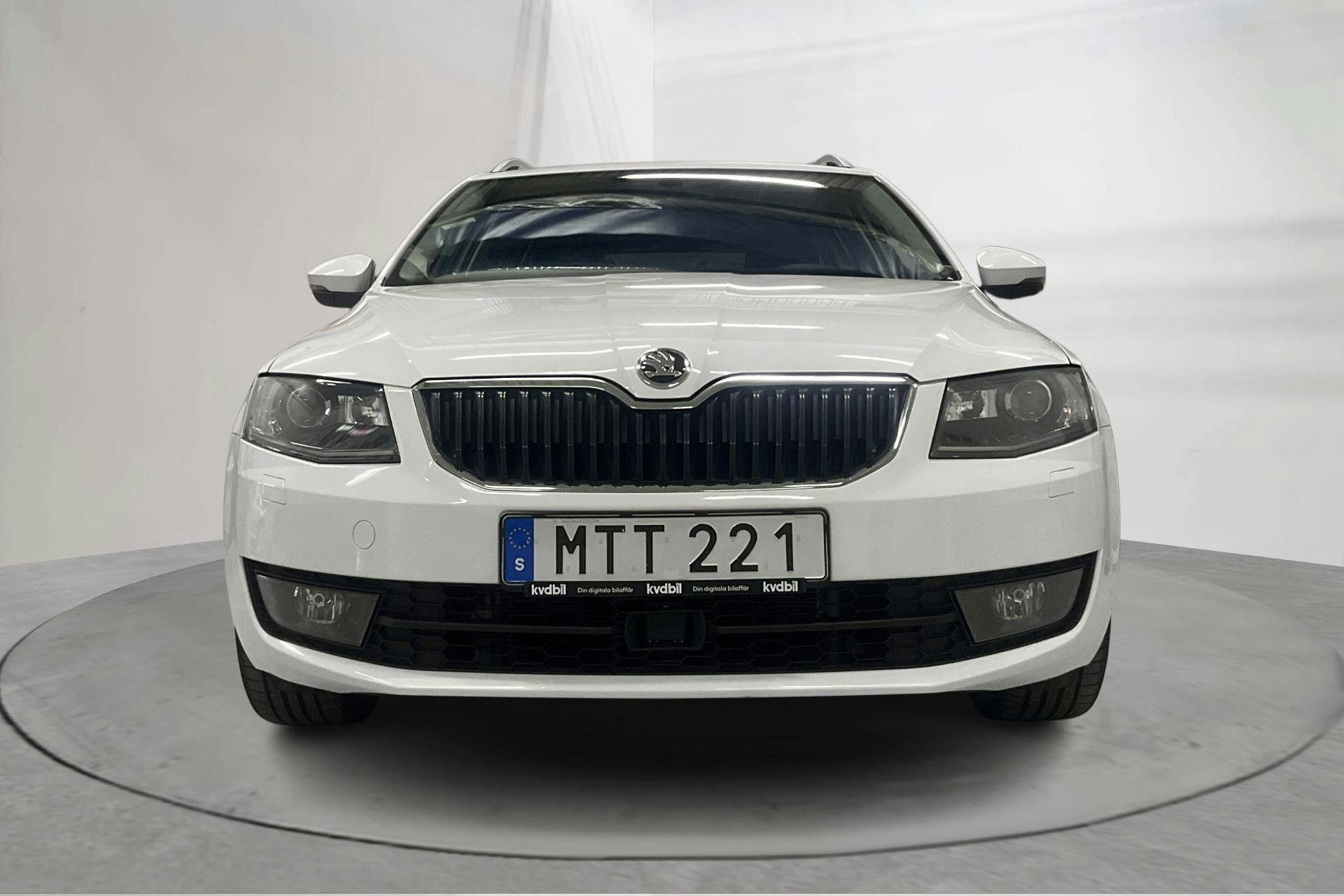 Skoda Octavia III 1.6 TDI GreenLine CR Combi (110hk) - 121 310 km - Manual - white - 2016