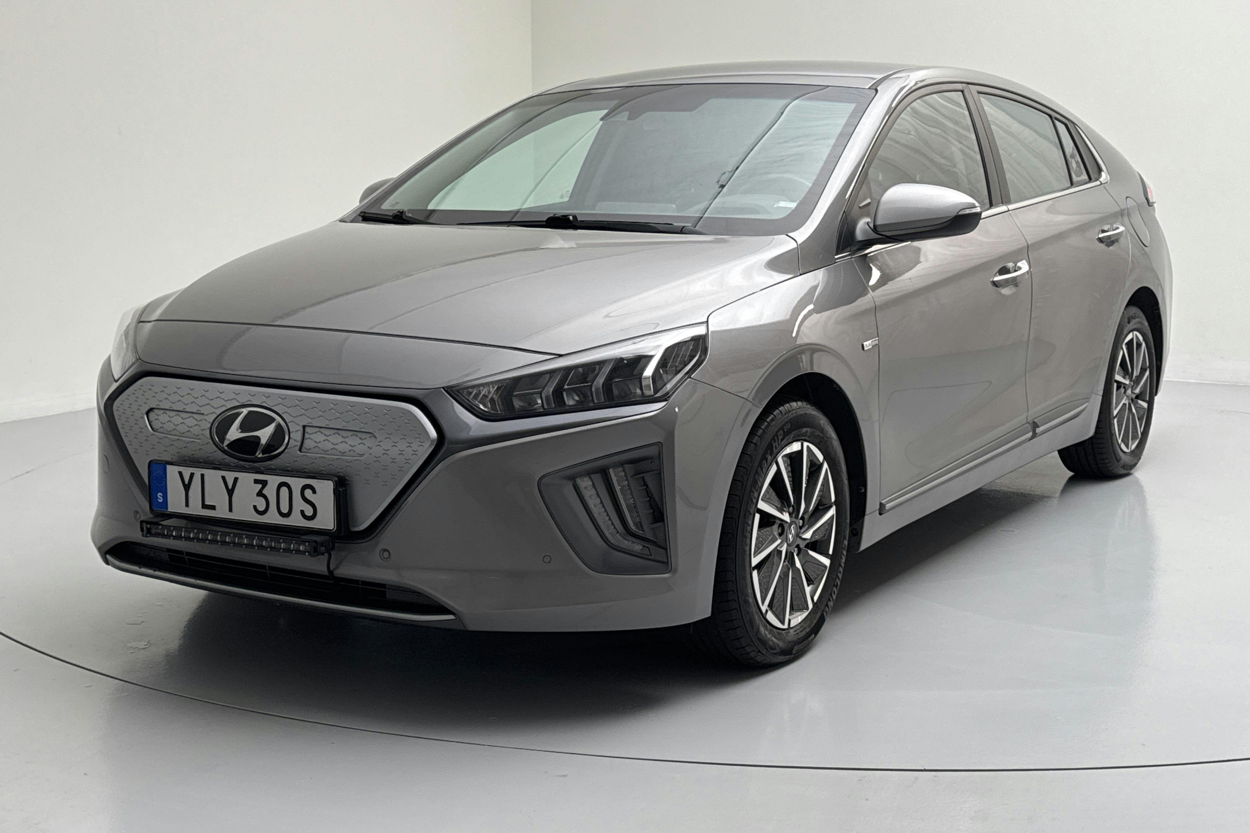 Hyundai IONIQ Electric (136hk) - 159 940 km - Automatic - 2020