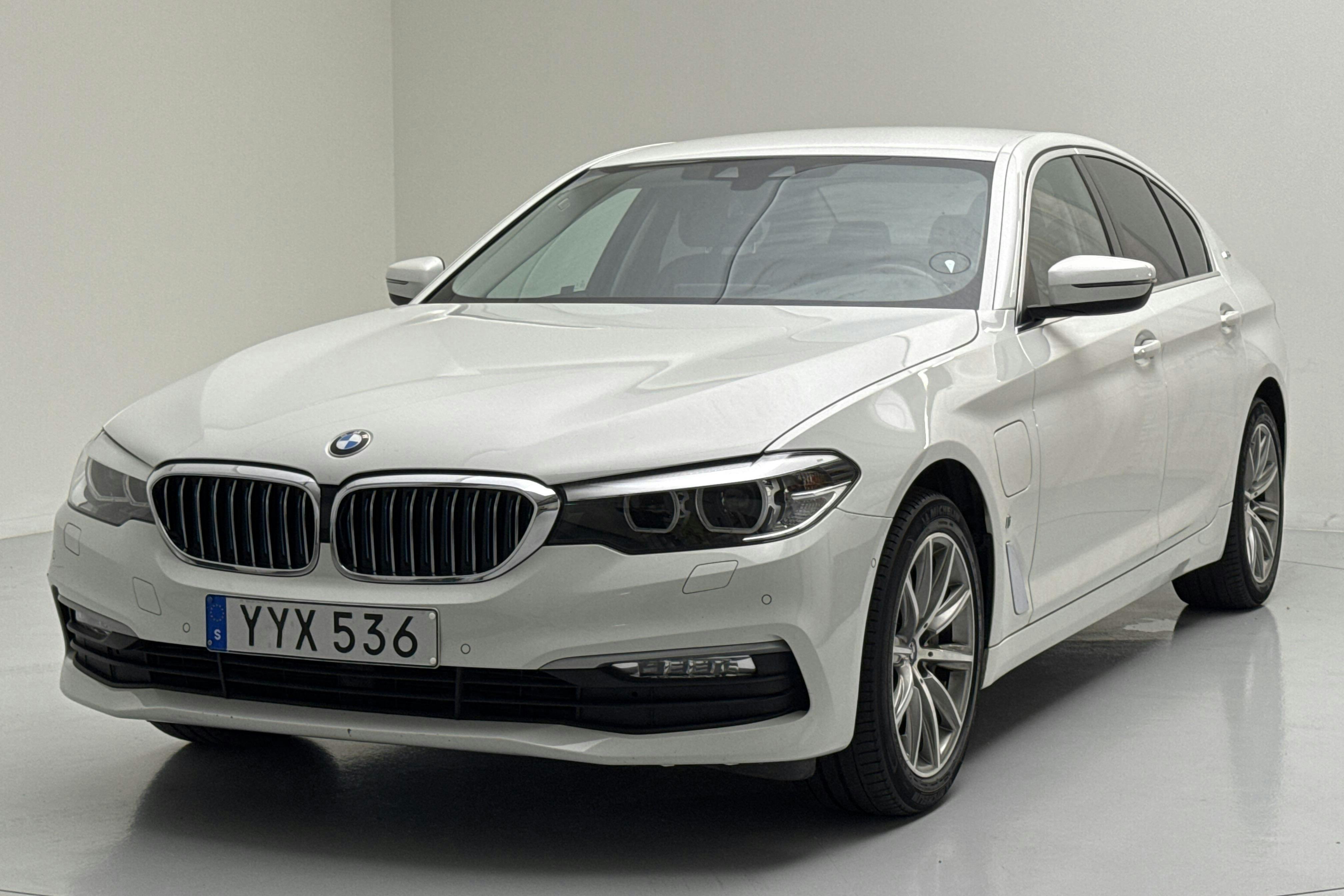 Esitlusfoto 1 aadressil 15: BMW 530e iPerformance Sedan, G30 (252hk) - 103 560 km - Automaatne - valge - 2018