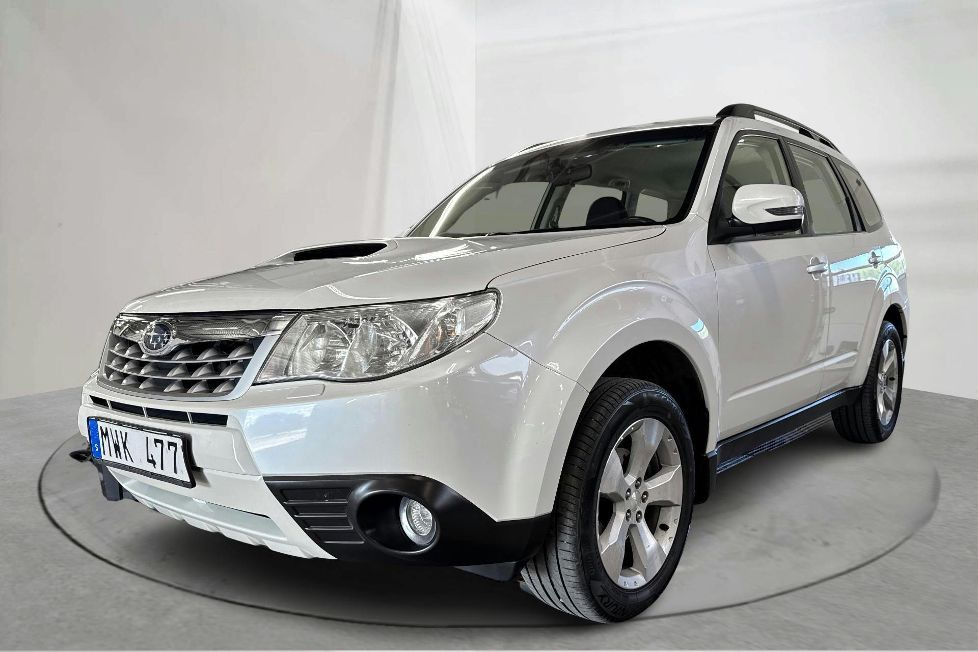 Subaru Forester 2.0D (147hk) - 207 970 km - Manual - white - 2012
