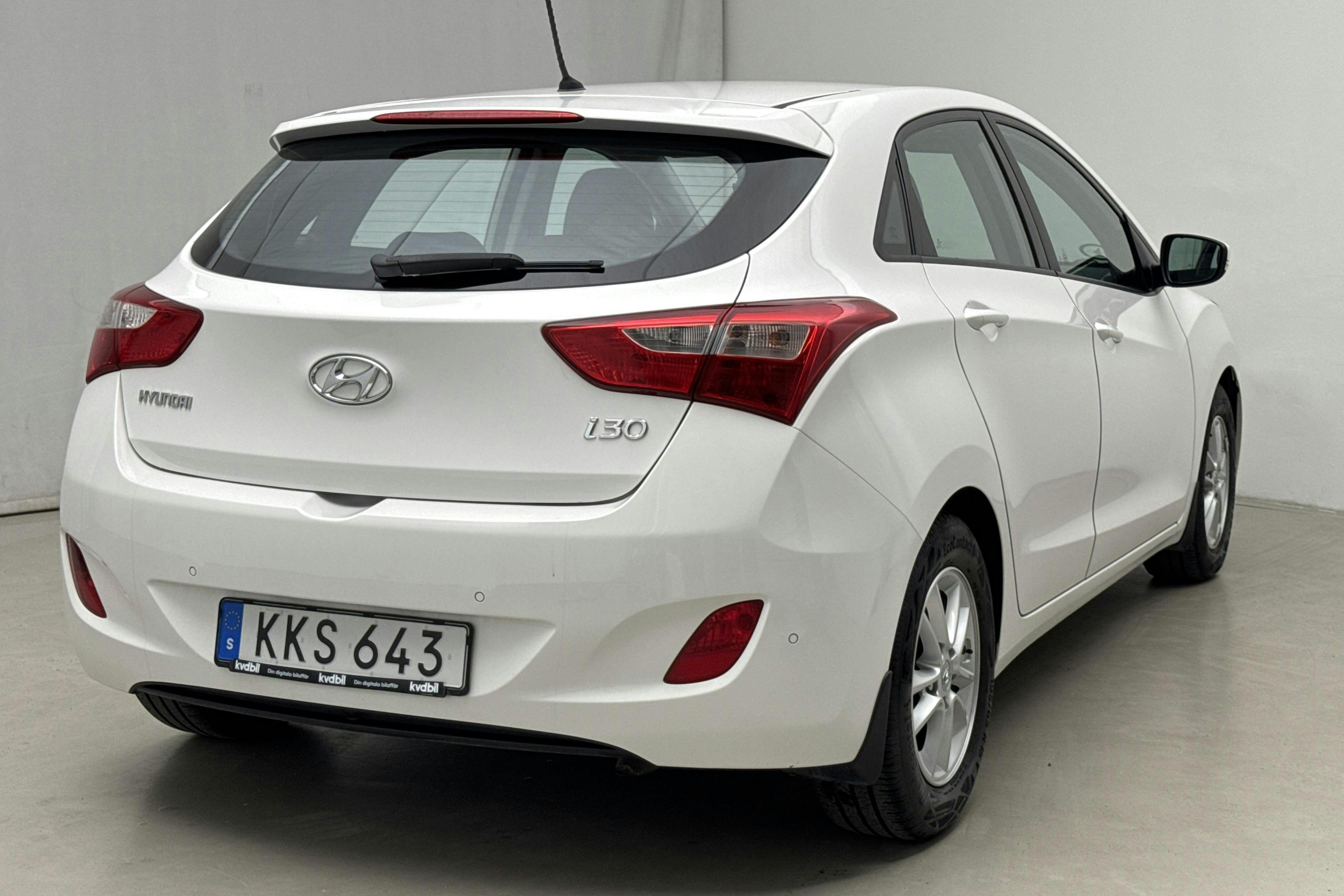 Hyundai i30 1.6 GDI 5dr (135hk) - 10 890 mil - Manuell - vit - 2014
