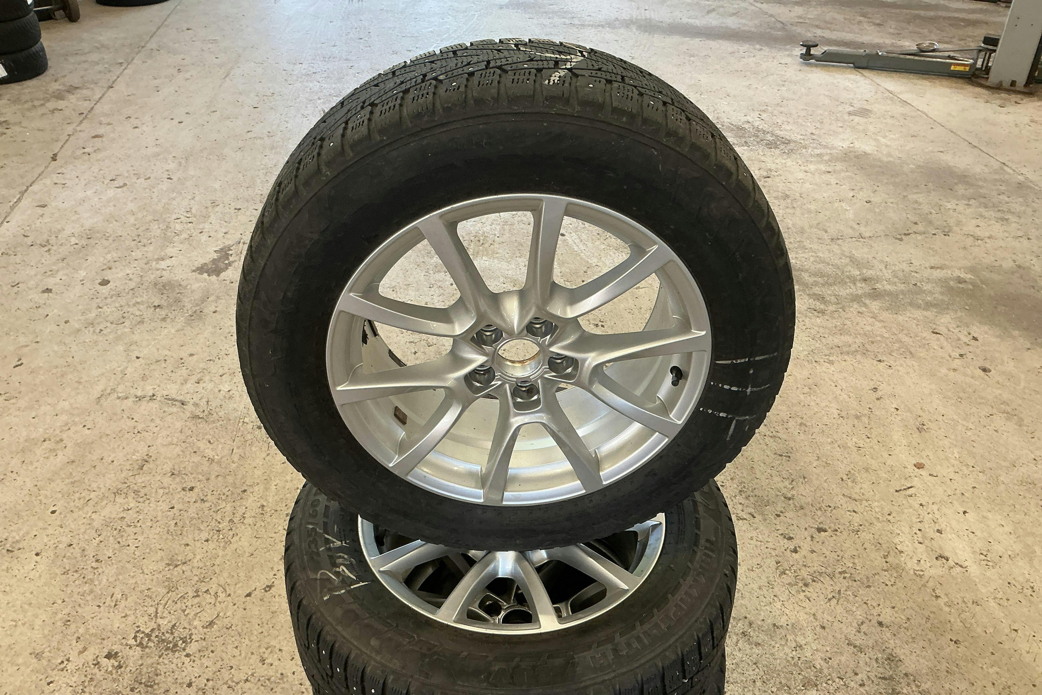 Presentationsfoto 13 av 13: Audi Q5 2.0 TDI quattro (177hk) - 16 378 mil - Automat - vit - 2013