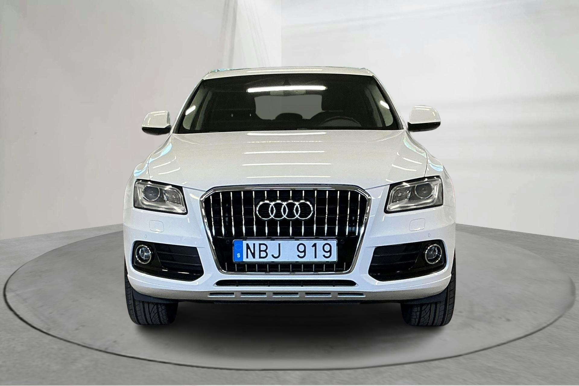 Audi Q5 2.0 TDI quattro (177hk) - 16 378 mil - Automat - vit - 2013