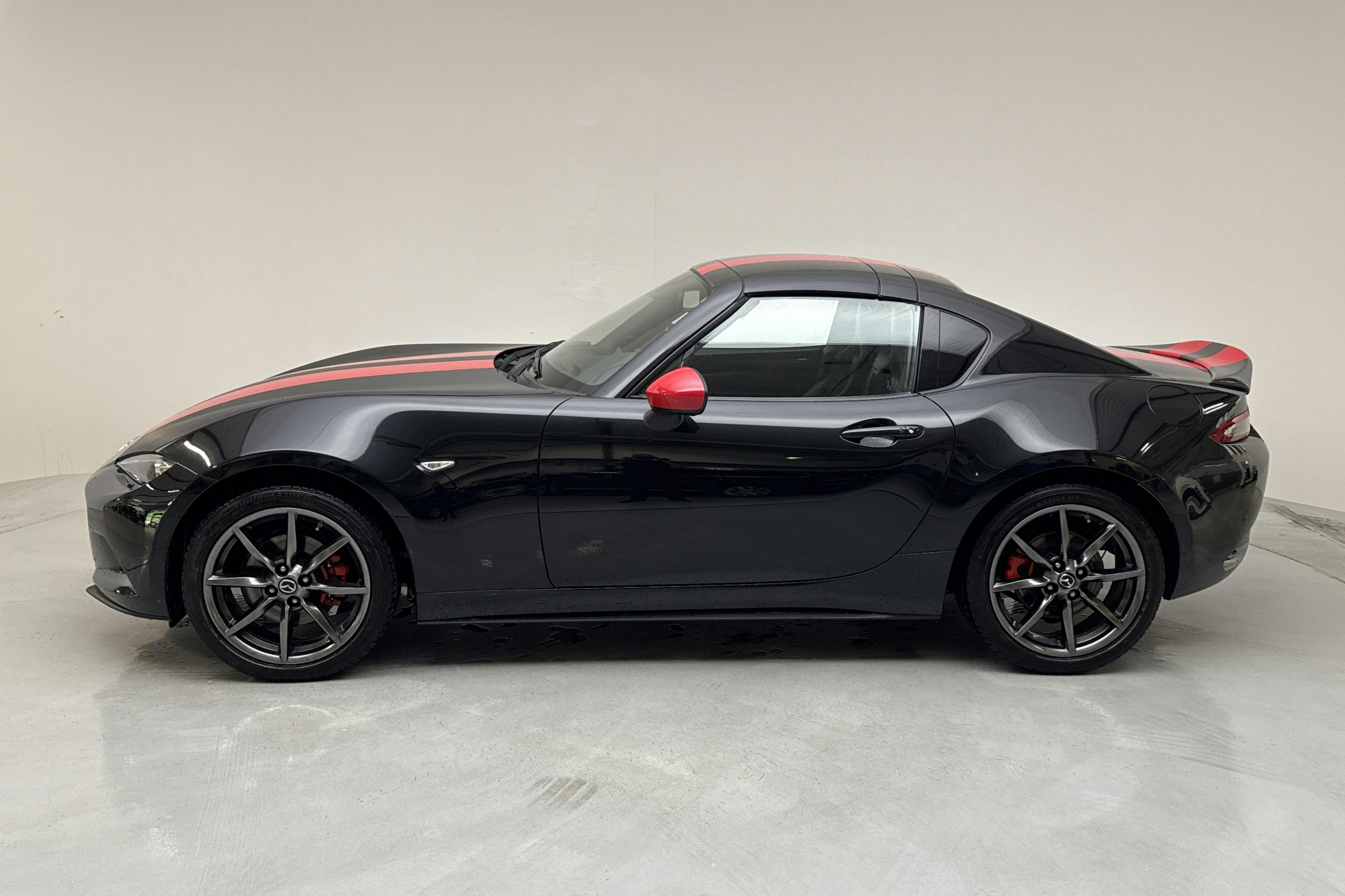 Mazda MX-5 2.0 (184hk) - 25 680 km - Käsitsi - must - 2019