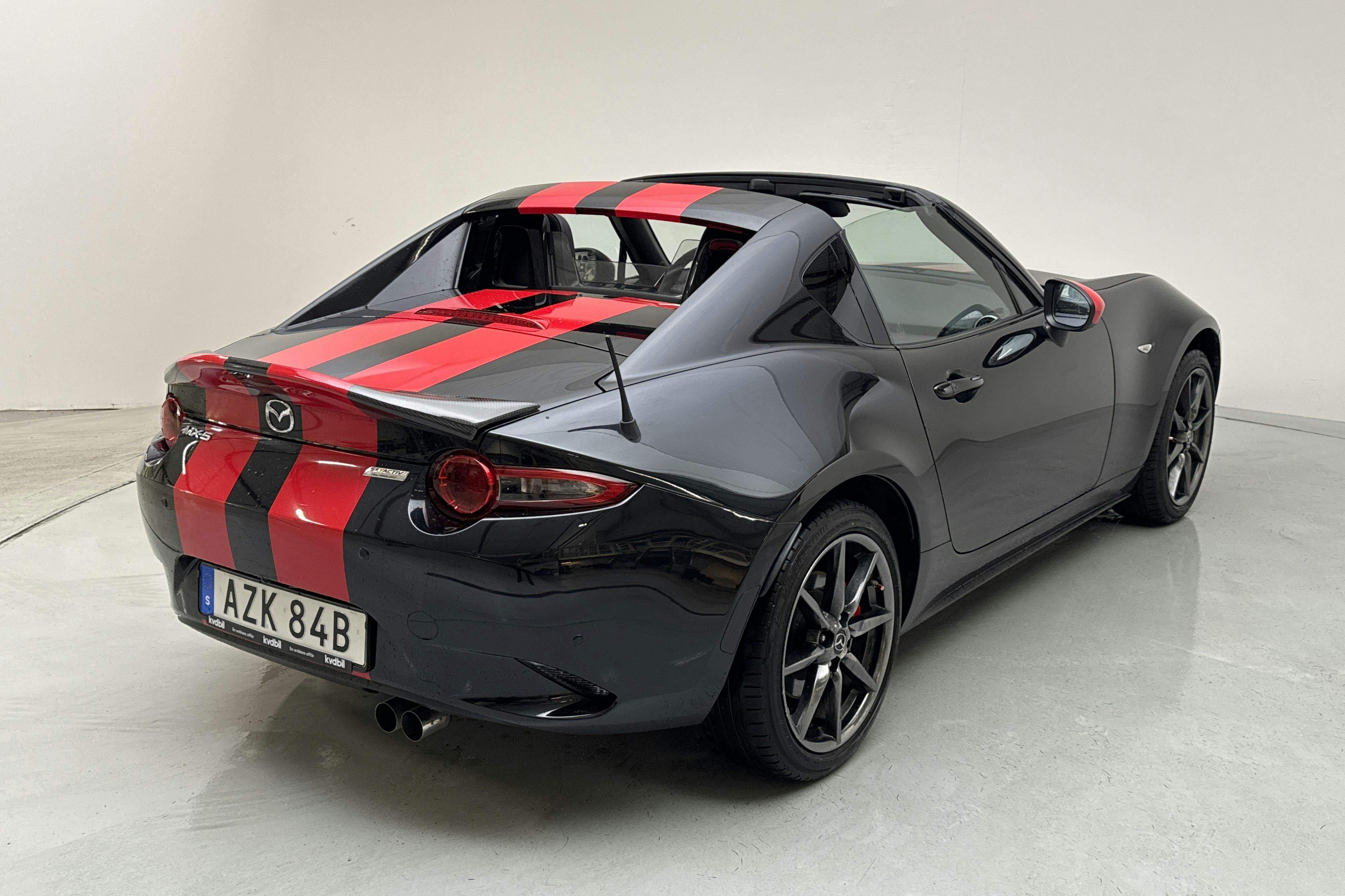 Mazda MX-5 2.0 (184hk) - 25 680 km - Käsitsi - must - 2019